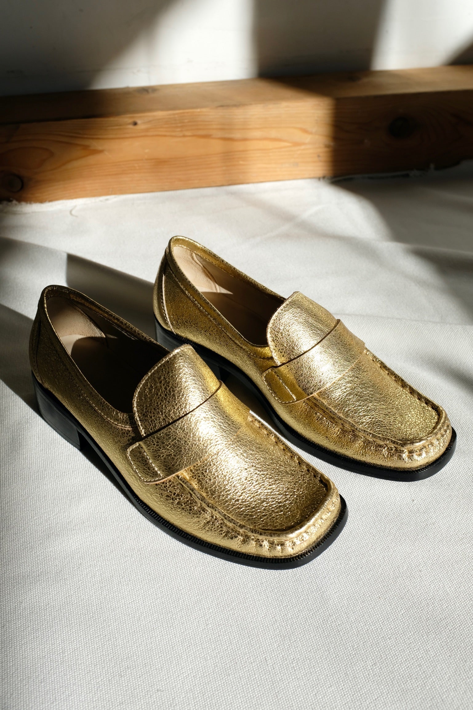 flct ■ Glow stud maryjane (2color) Quinn Square-toe Mary Jane Flats In Crinkled Metallic