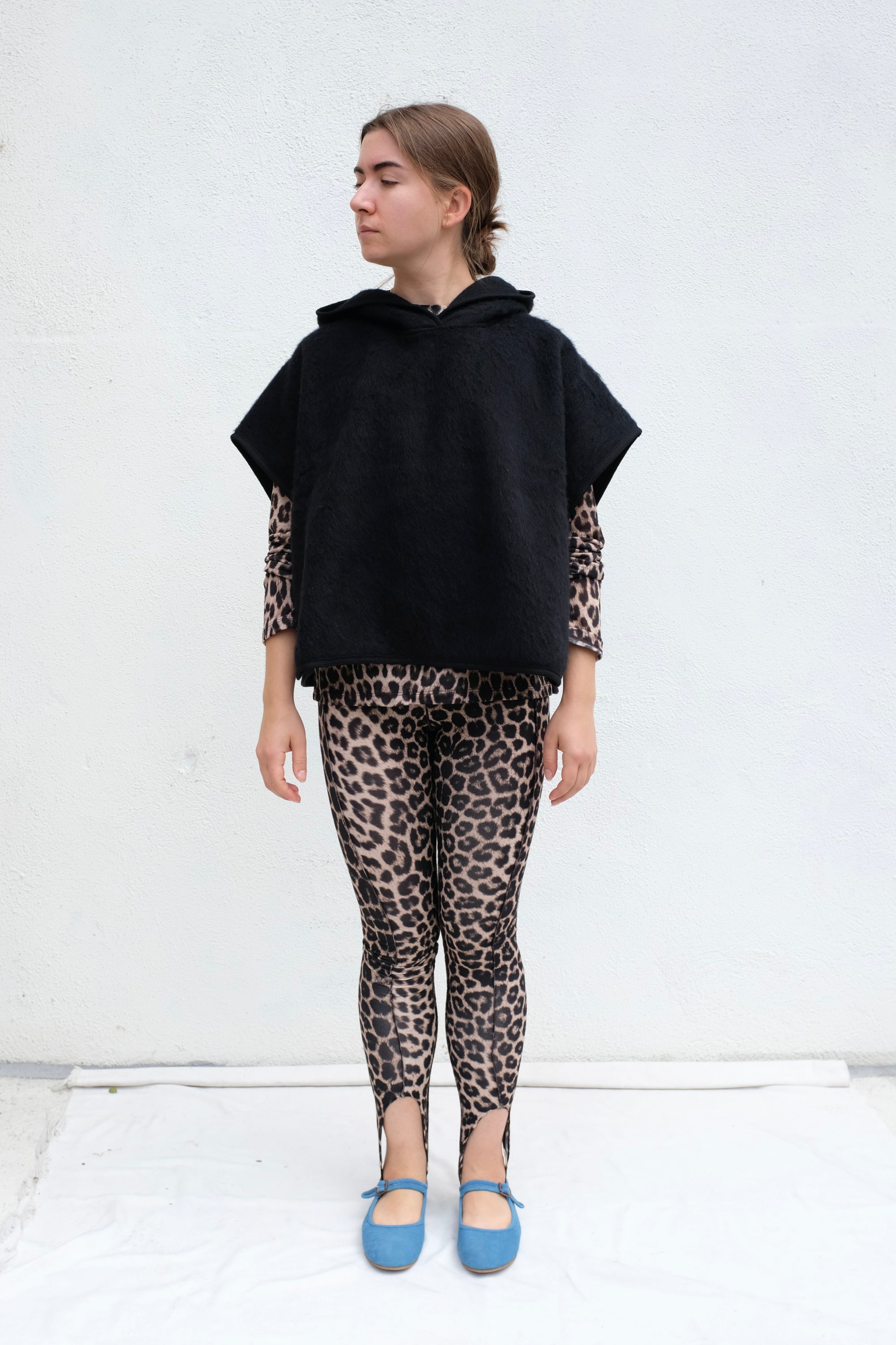 Baserange Fortu Hooded Vest / Black