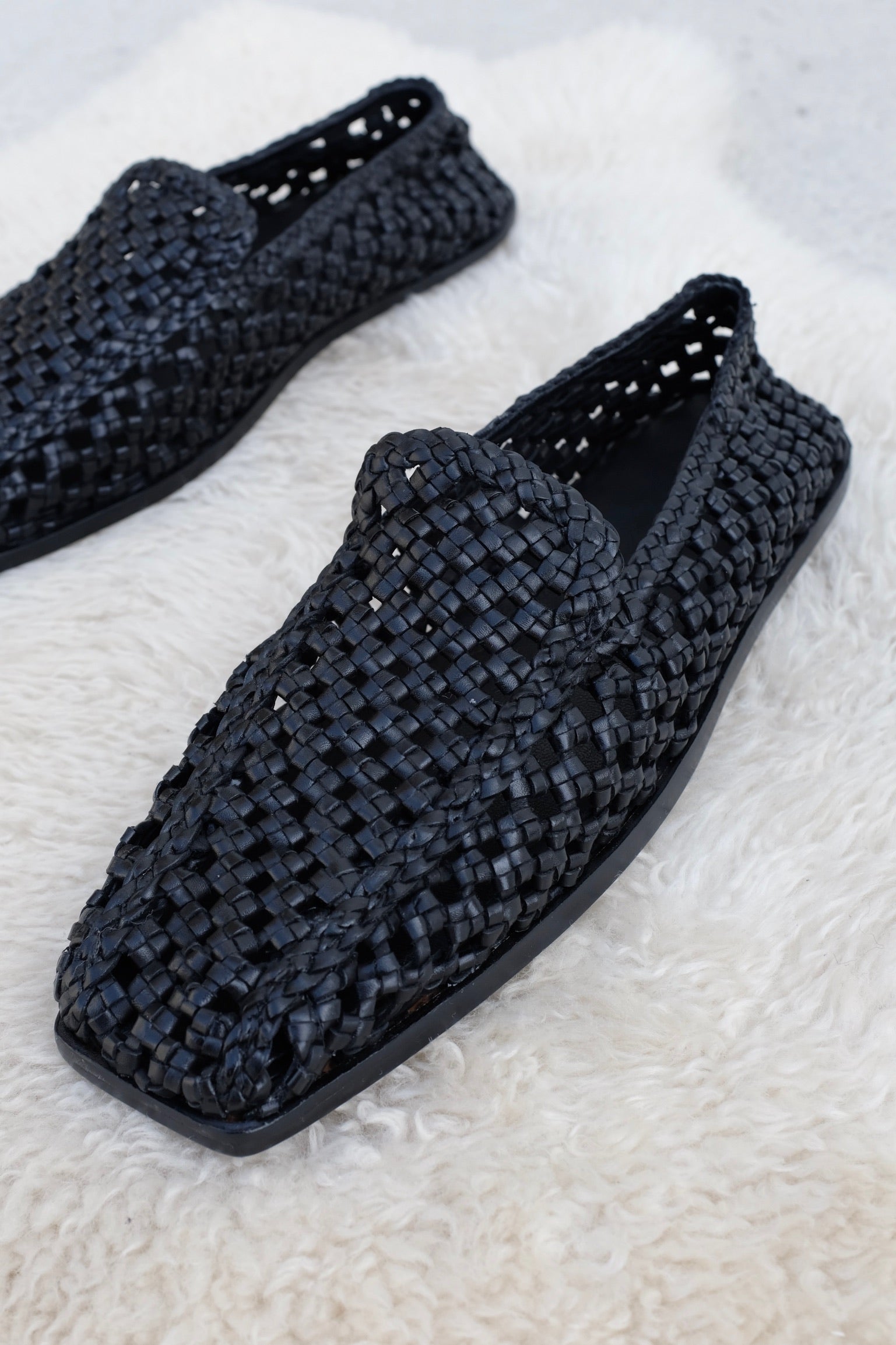 St. Agni Macrame Loafer / Black