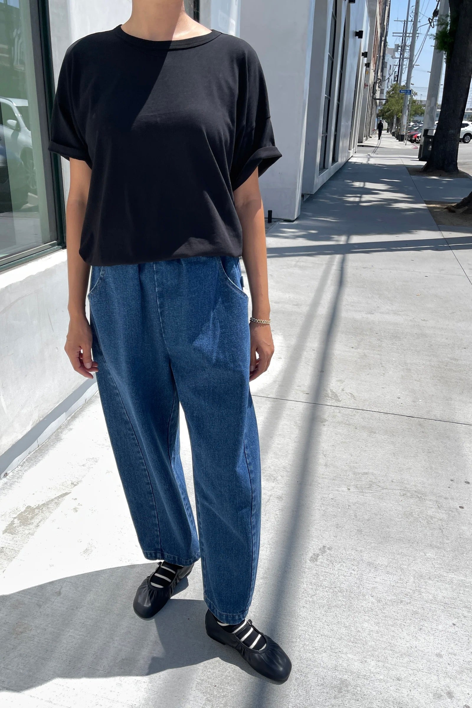 Her Tee / True Black