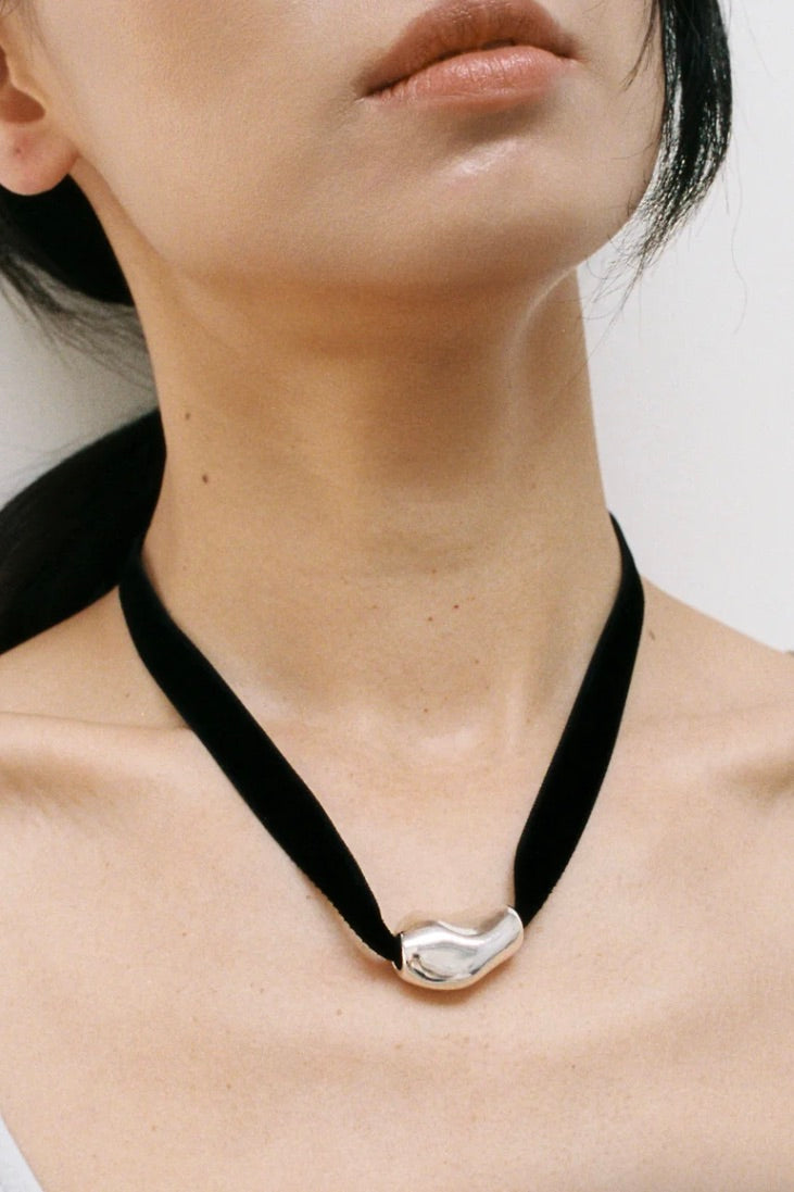 Velvet Bean Pendant Necklace / Silver