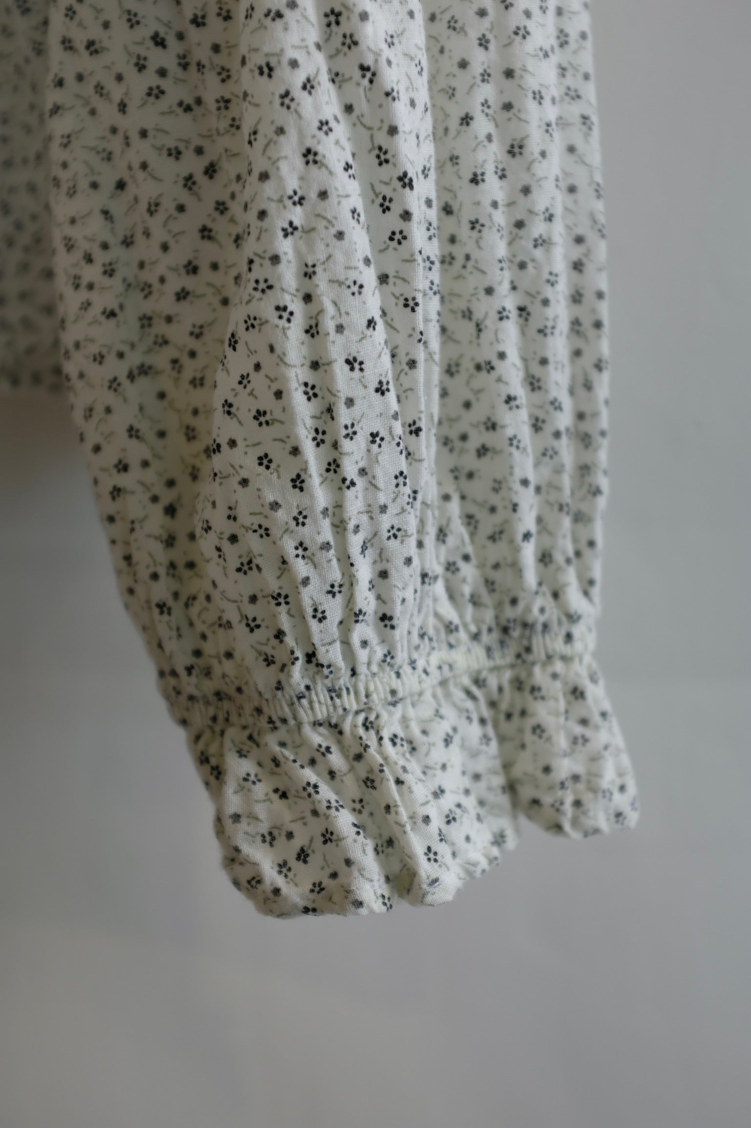 Pre-loved / A Bronze Age Louie Top Black Floral / Size S