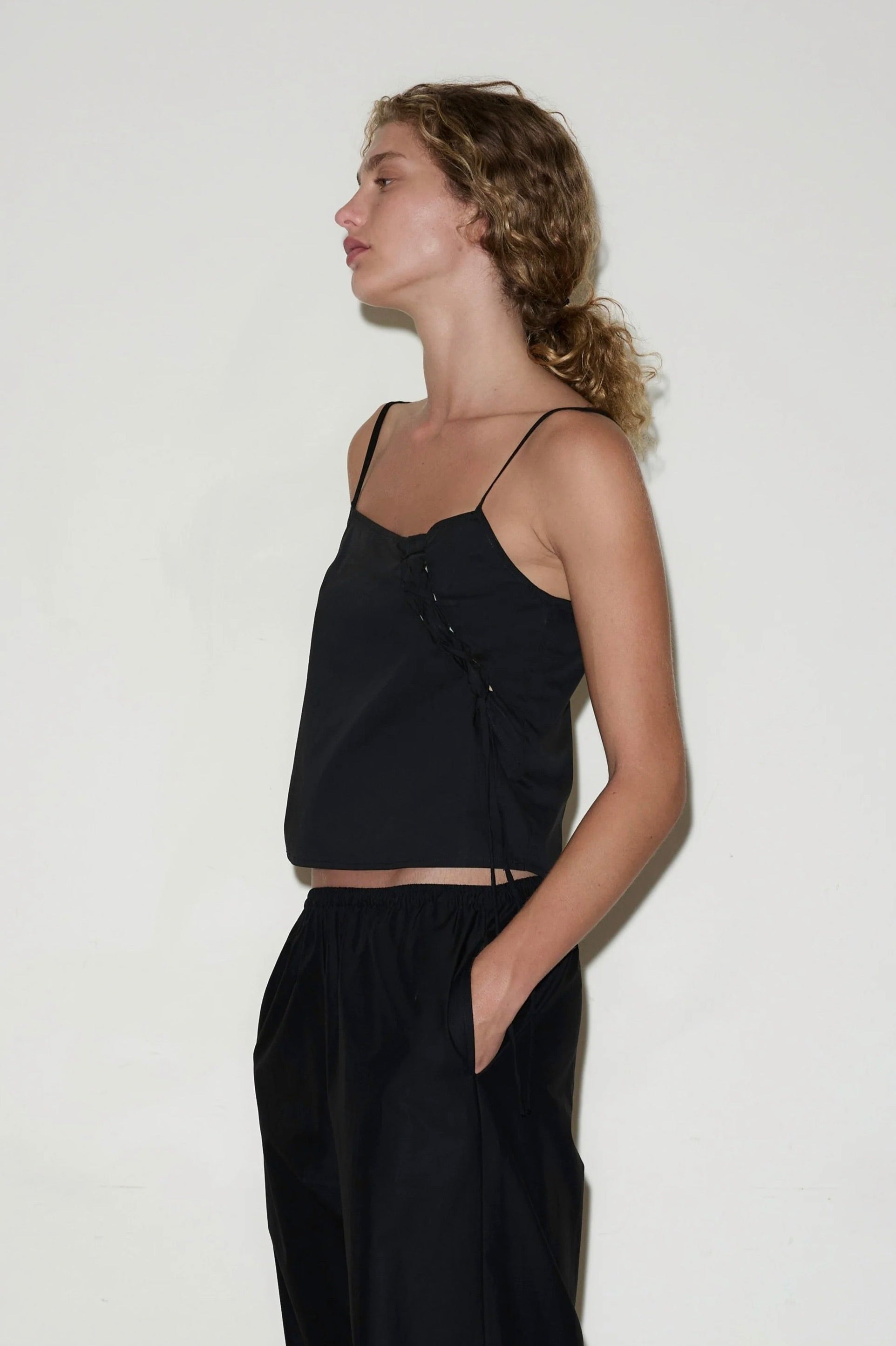 Deiji Studios Eyelet Top / Black