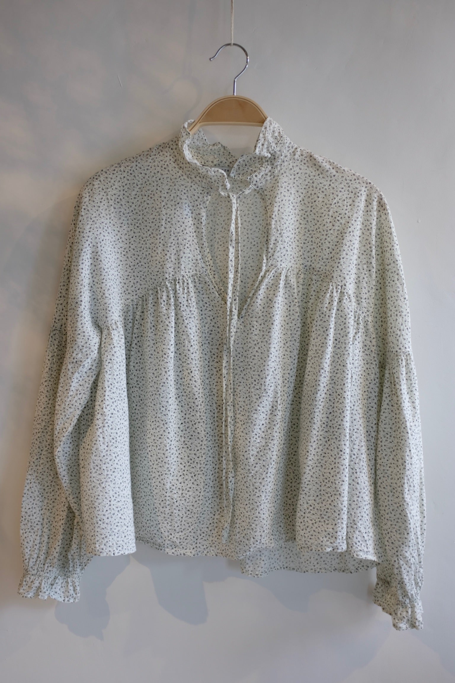 Pre-loved / A Bronze Age Louie Top Black Floral / Size S