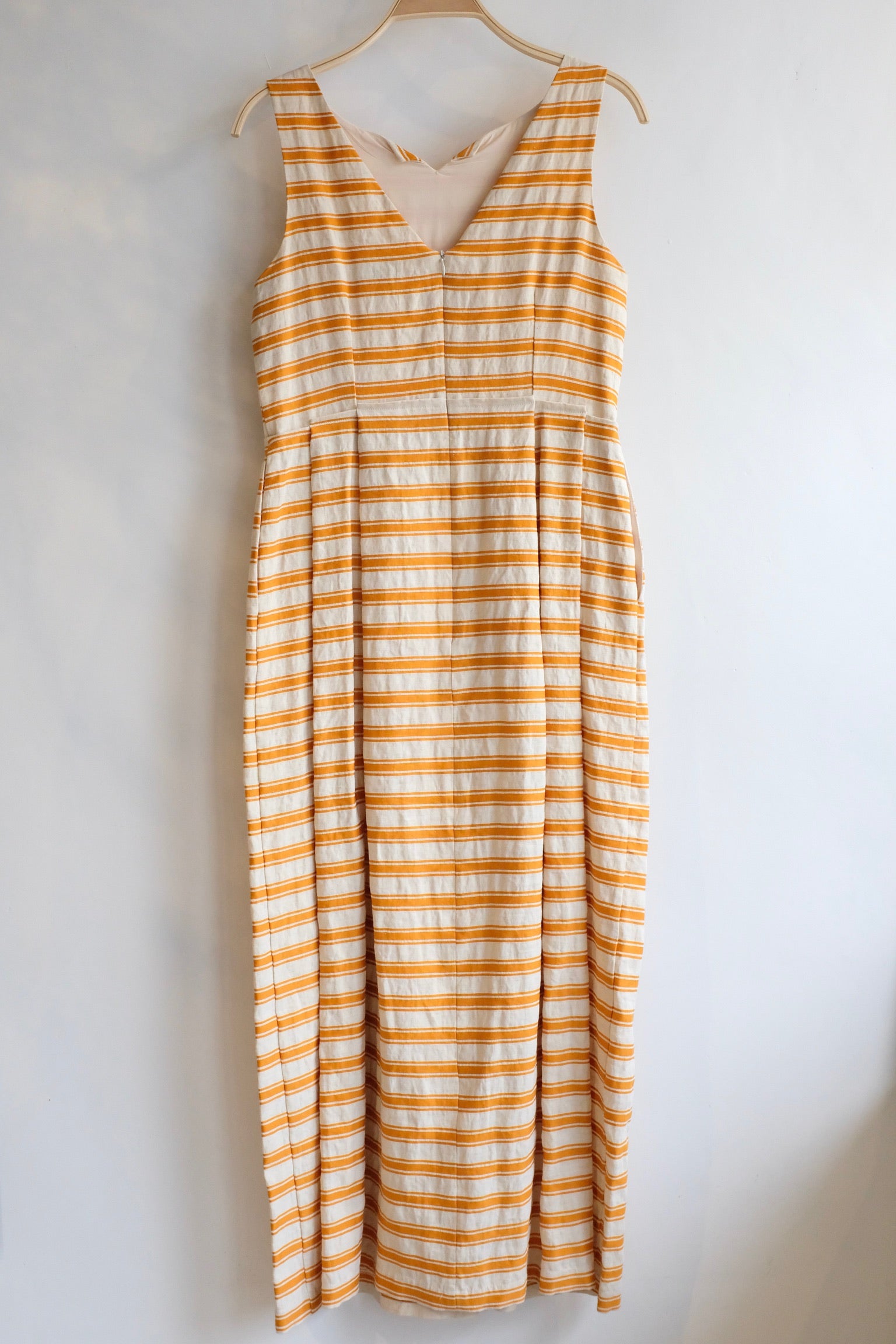 Pre-loved / Amanda Moss Dress / Size Medium