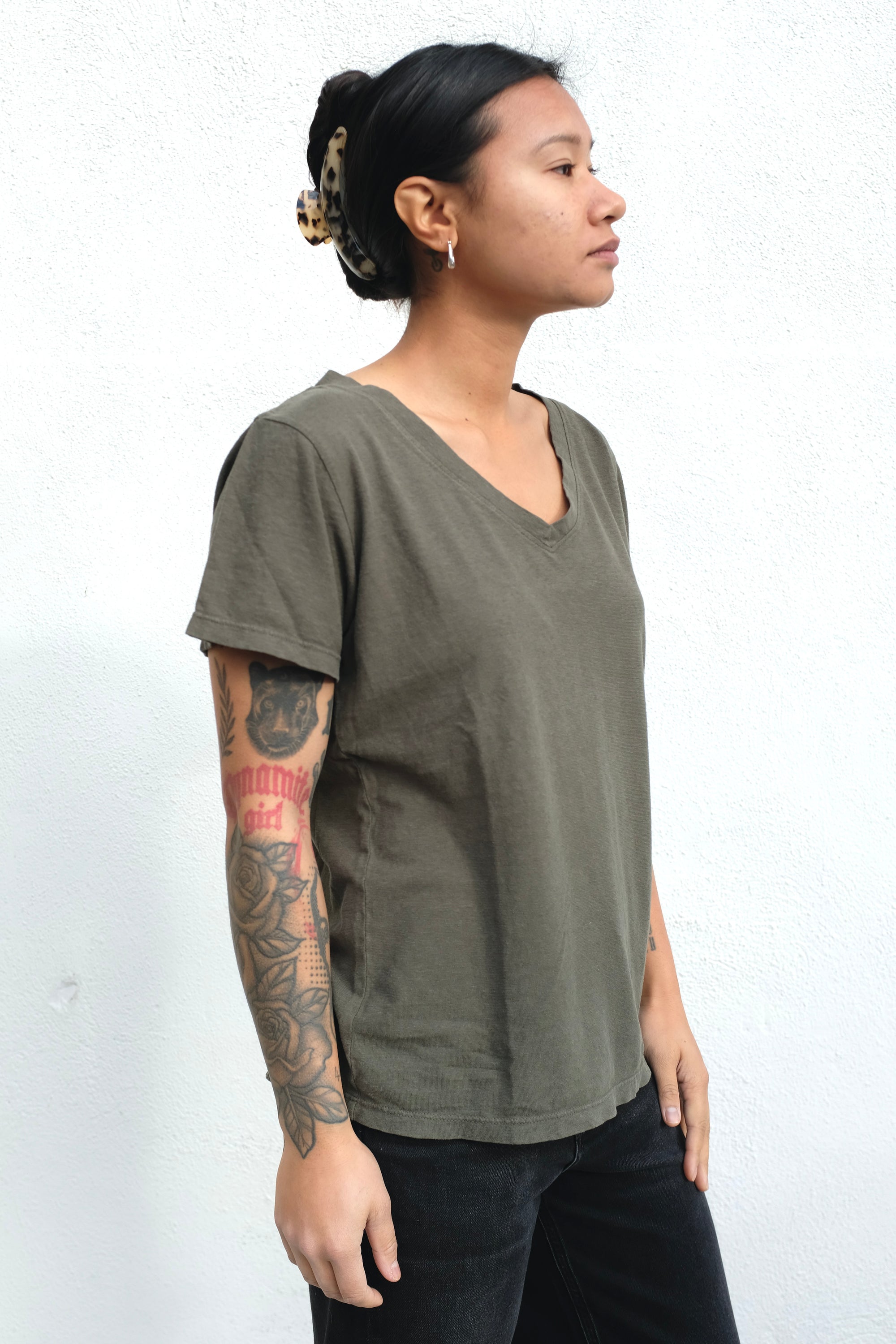 Paige V Neck / Olive Green