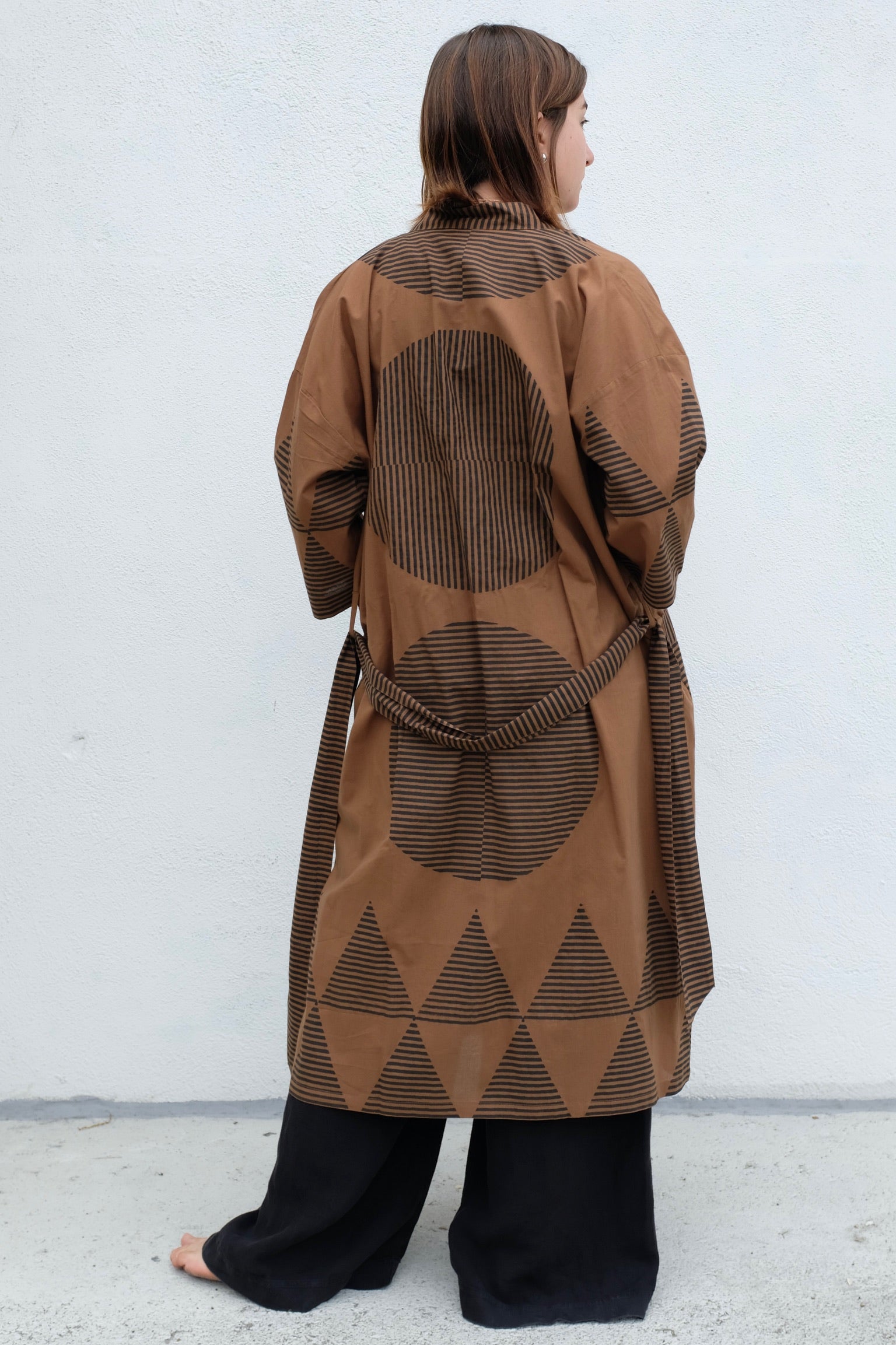 Block Shop Temple Robe / Walnut