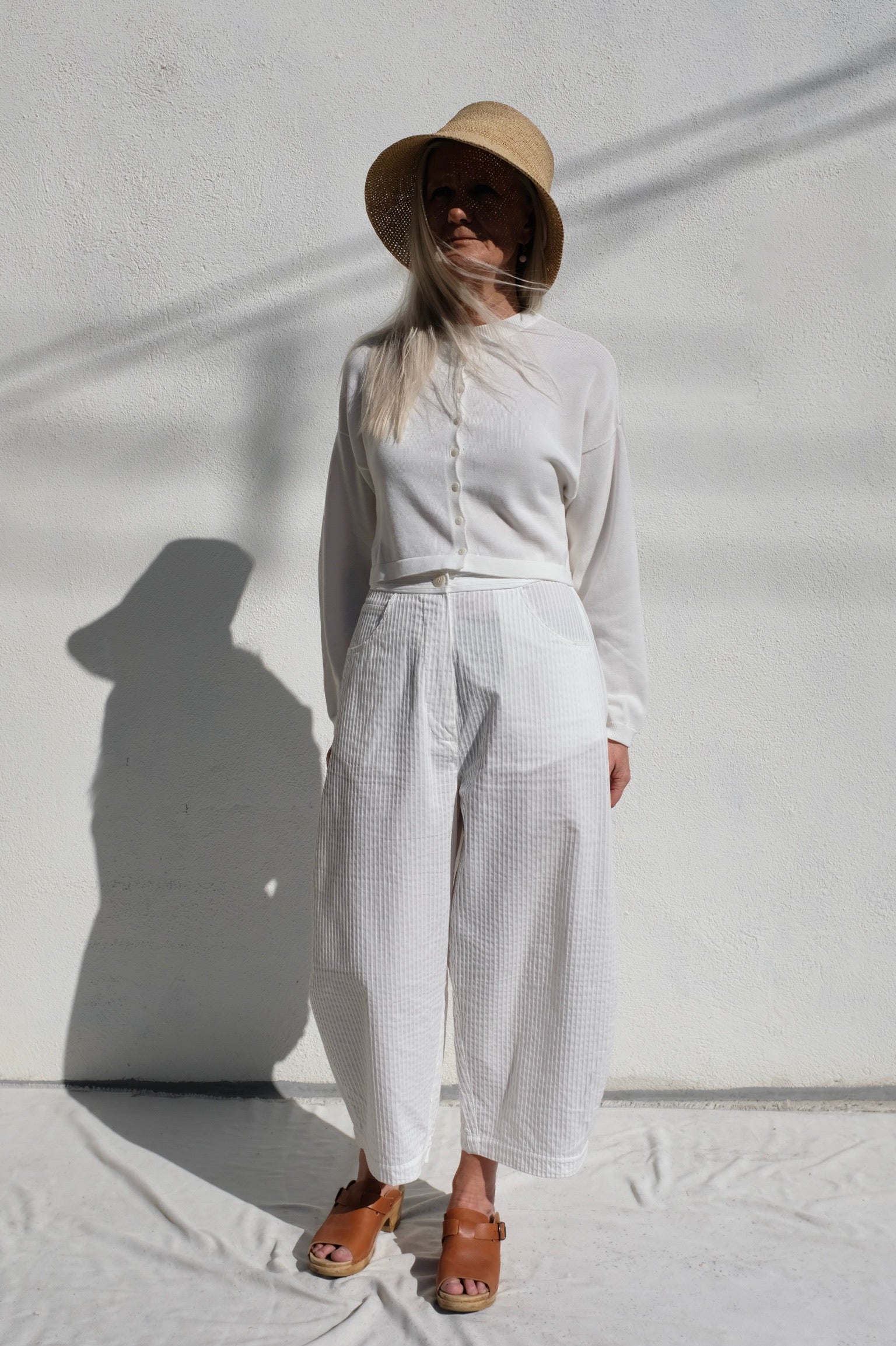 Cordera Tubular Curved Pants / White