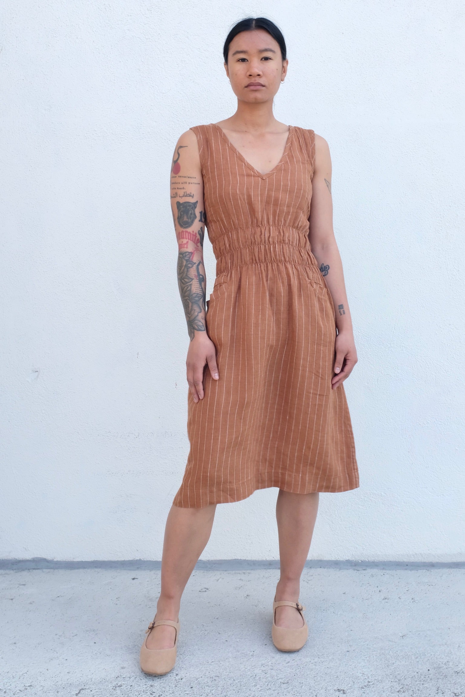 Modaspia Fiji Dress / Toffee Pinstripe Linen