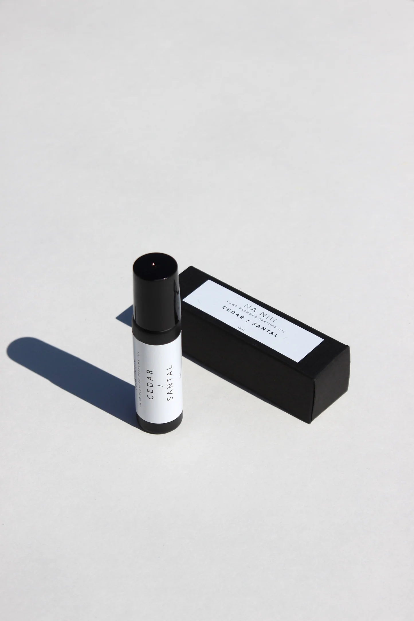 Na Nin Perfume Oil Roller 10ml / Cedar Santal