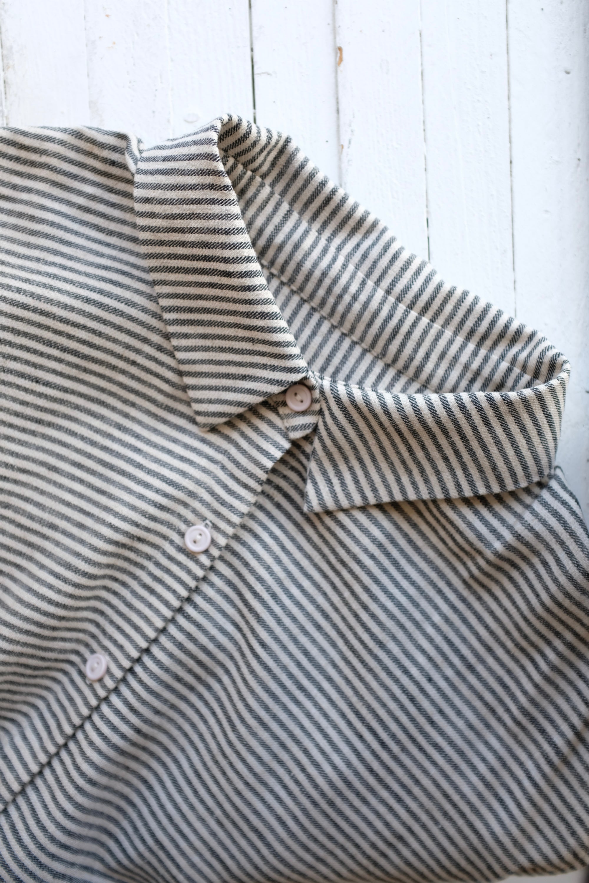 Pre-loved / Eve Gravel Junon Stripe Shirt / Size Medium