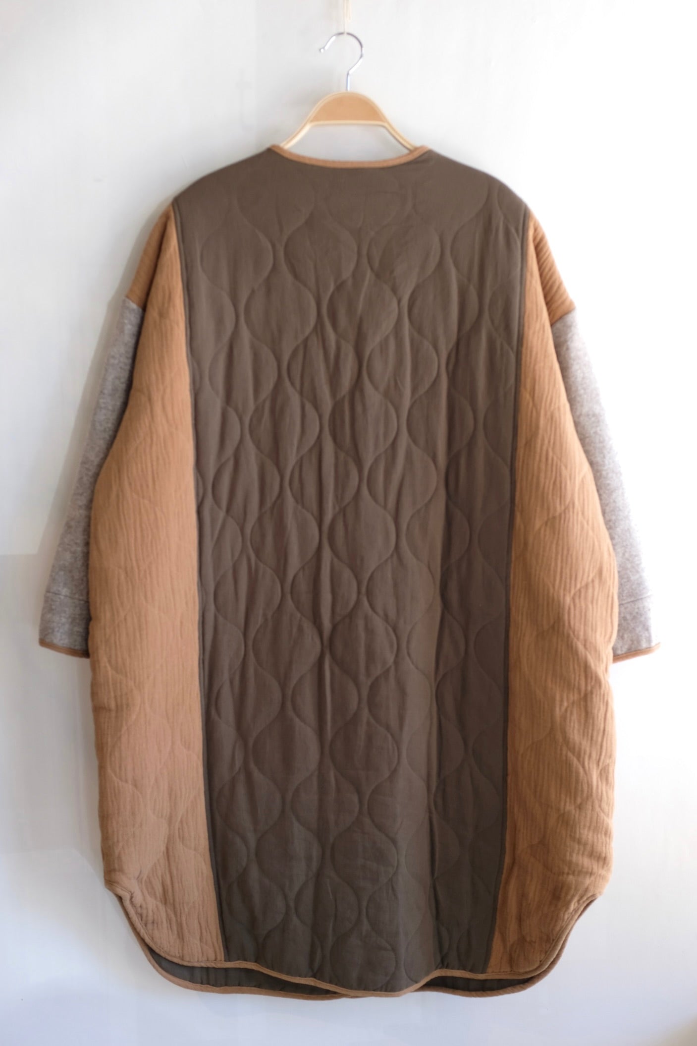 Pre-loved / Amente Patch Quilted Wool Blend Coat / Size M/L