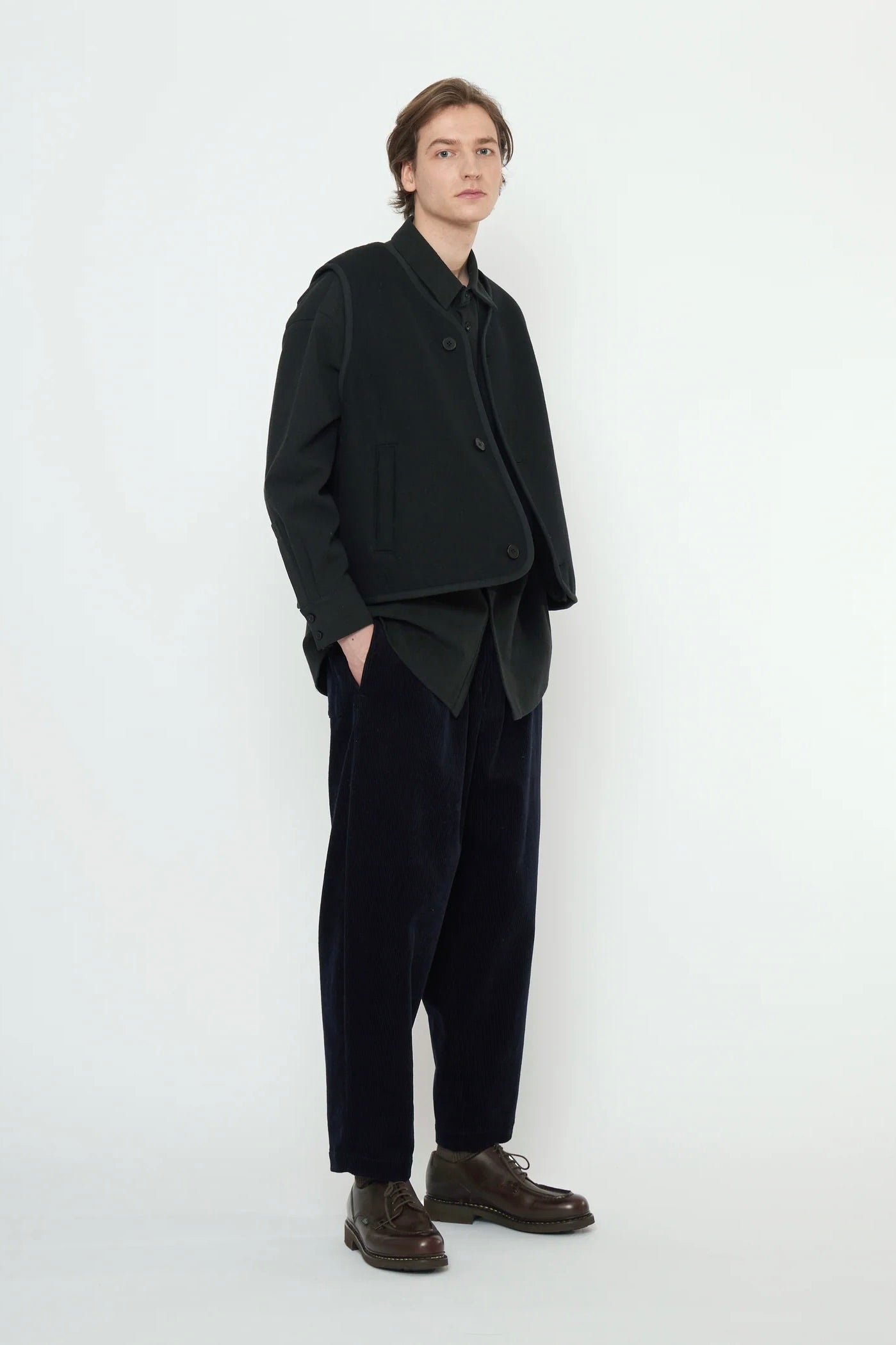 7115 by Szeki Double Faced Canvas Vest / Black