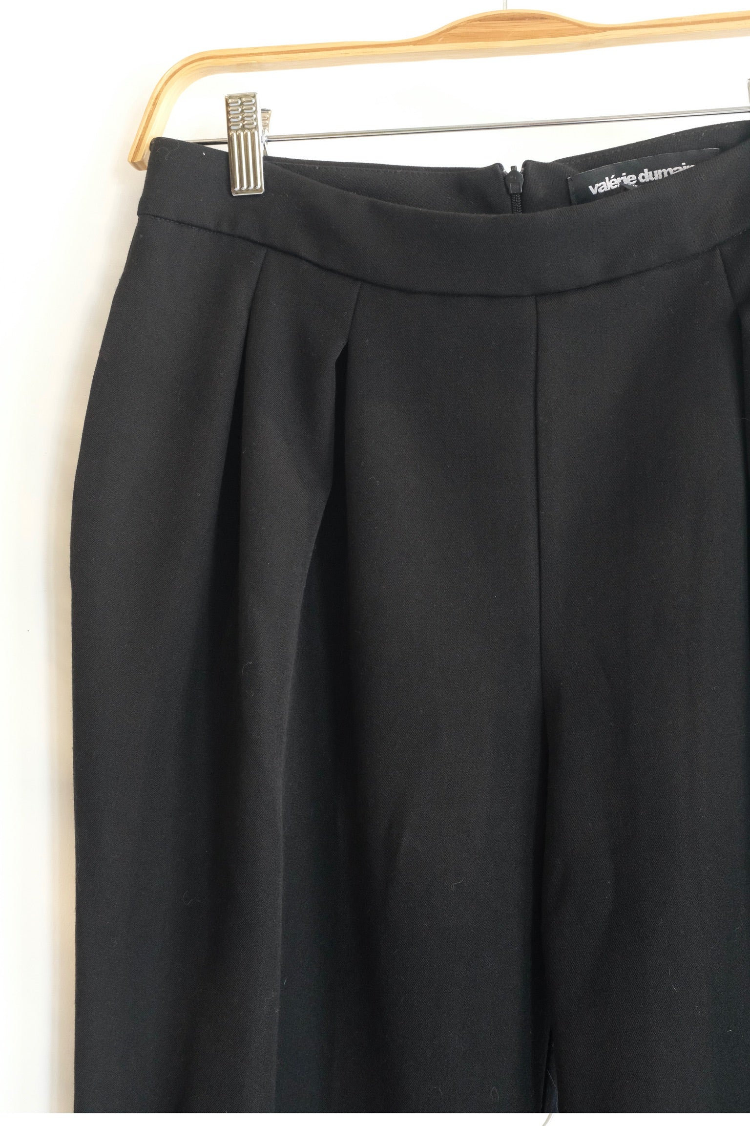 Pre-loved / Valerie Dumaine Pleated Black Pant / Size Medium