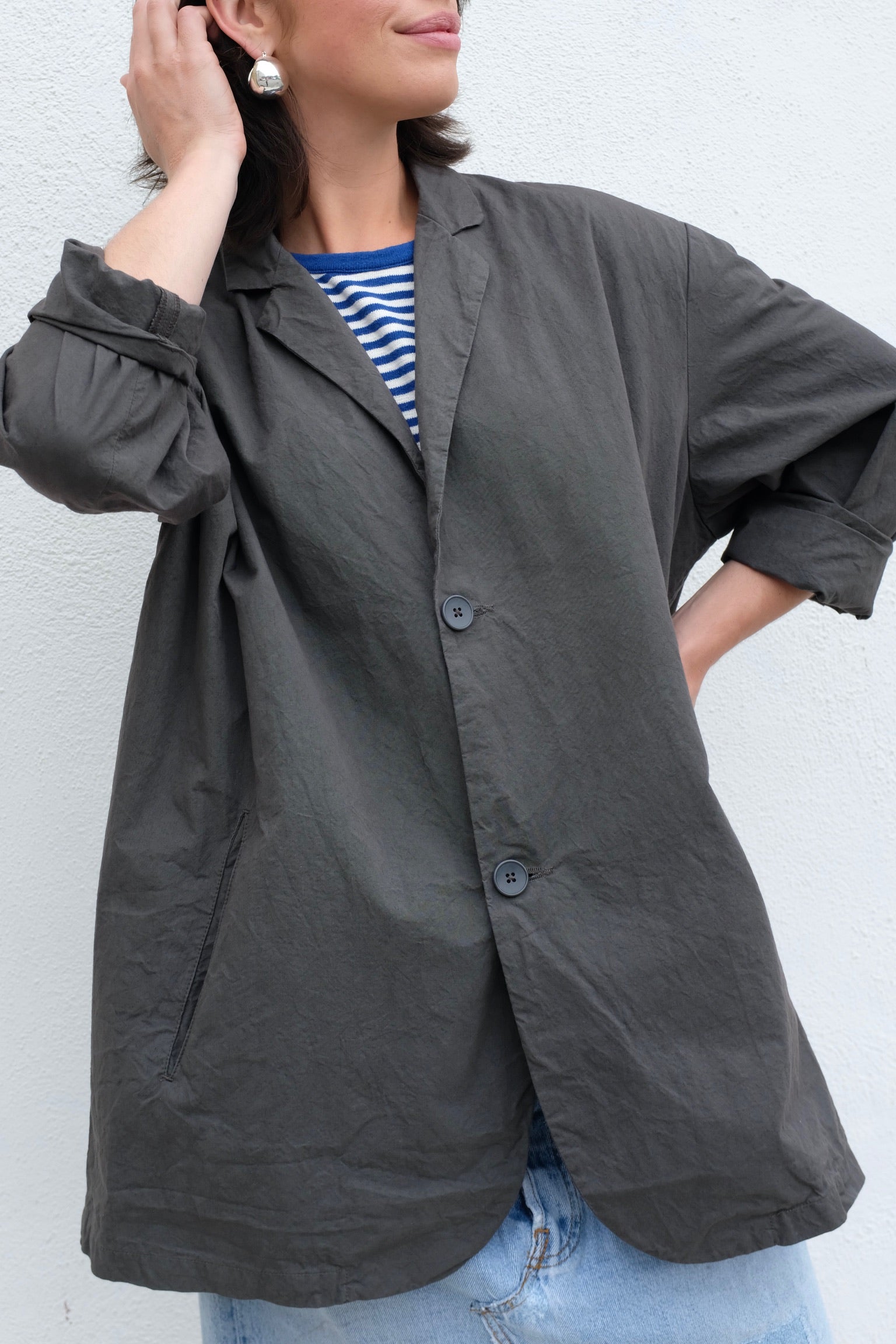 Crinkled Blazer / Dark Grey