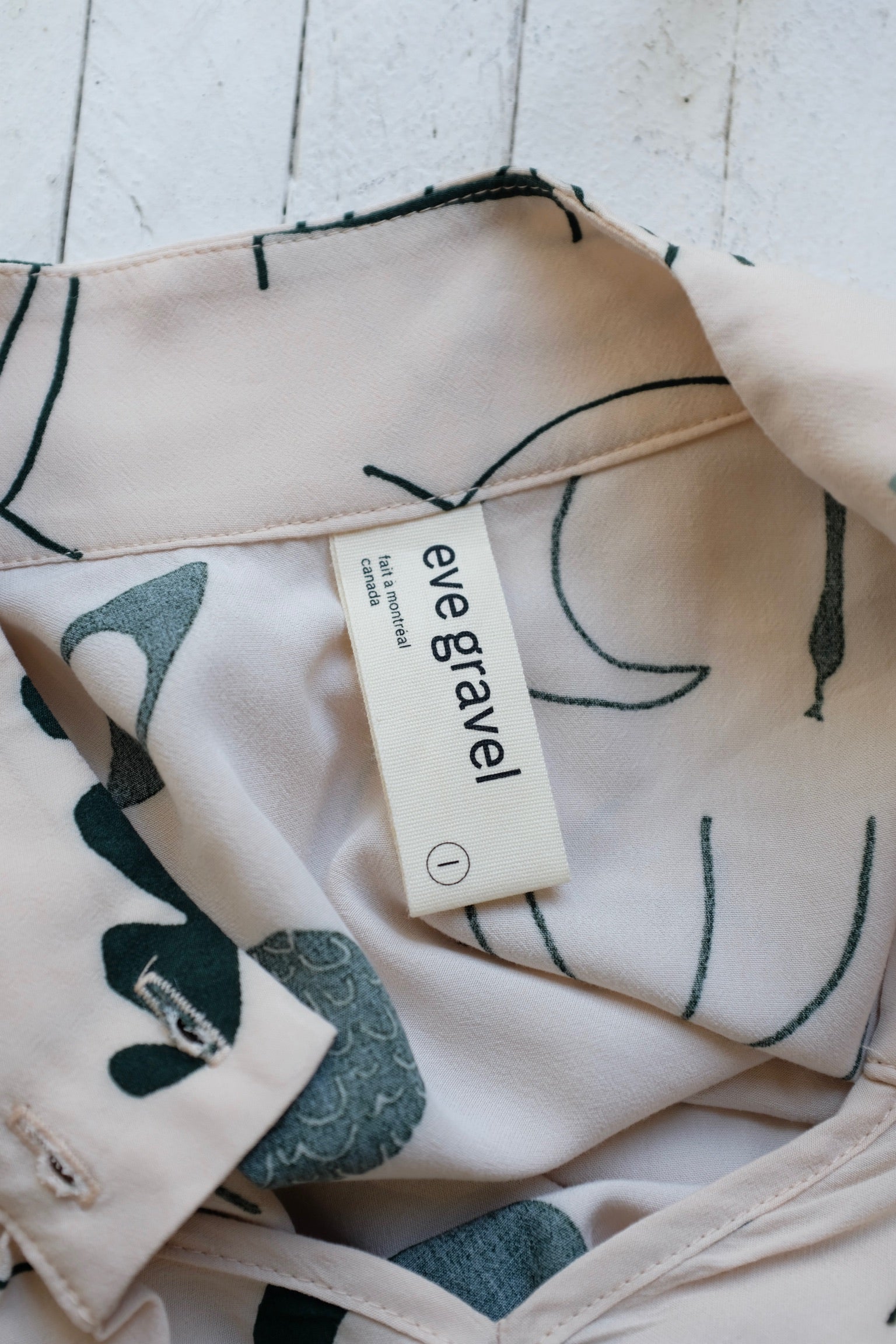 Pre-Loved / Eve Gravel Longsleeve Blouse / Size L
