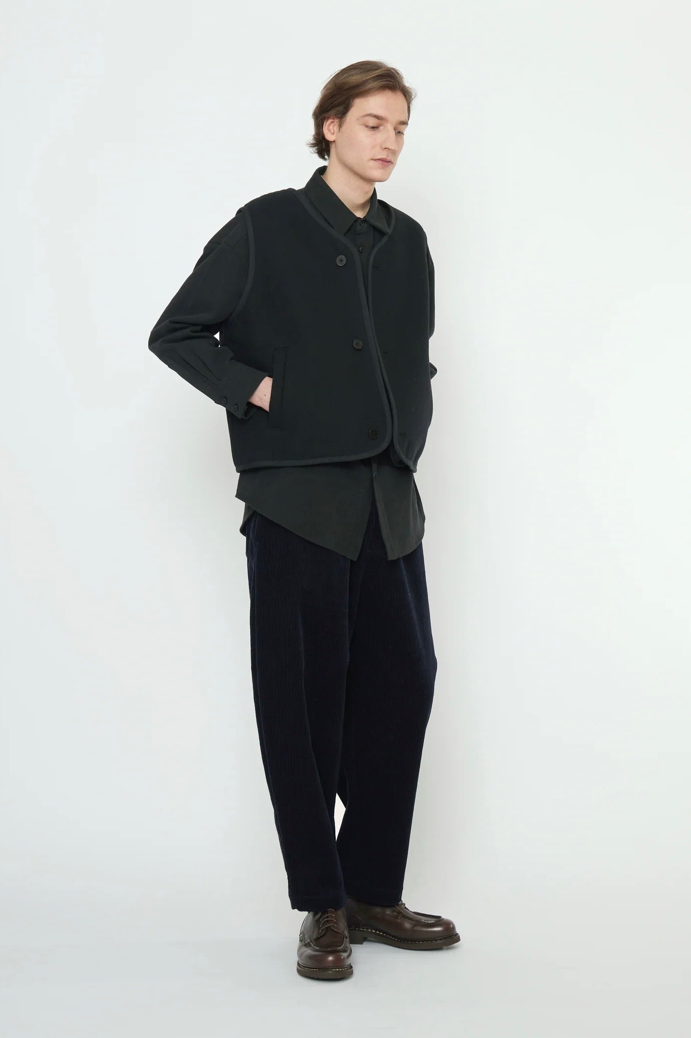 7115 by Szeki Double Faced Canvas Vest / Black