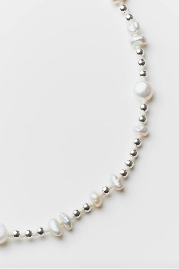 Loren Necklace