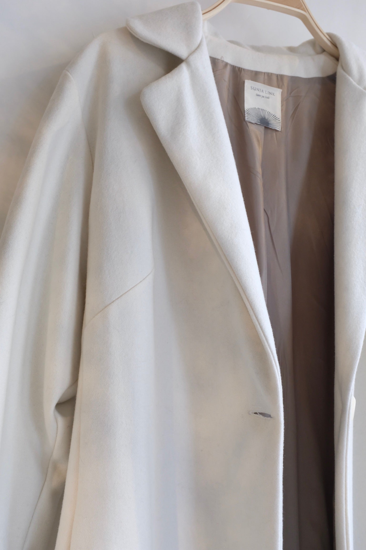 Pre-Loved / Sunjalink Crosbie Wool Overcoat / Ivory