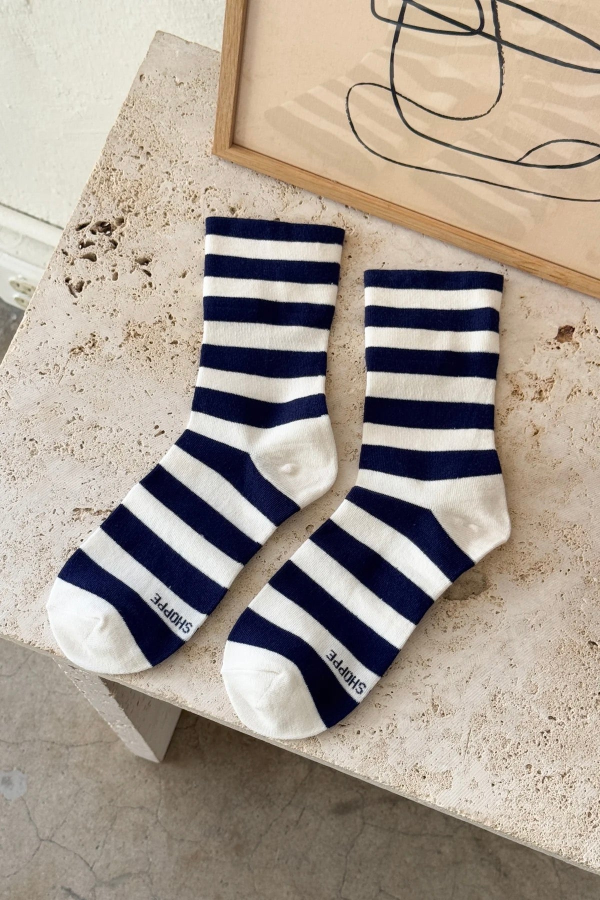 Wally Socks / Wide Navy Stripe