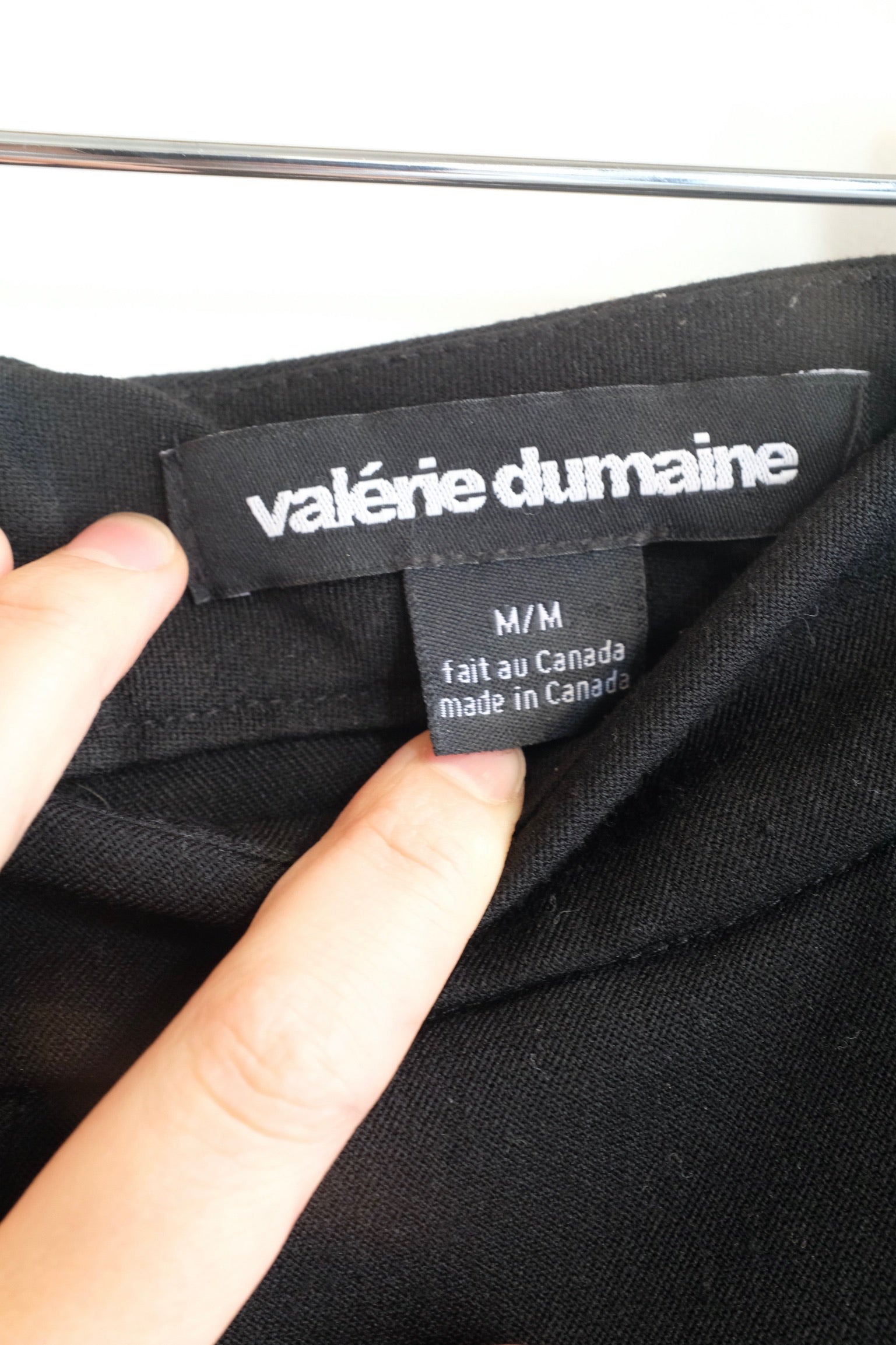 Pre-loved / Valerie Dumaine Pleated Black Pant / Size Medium