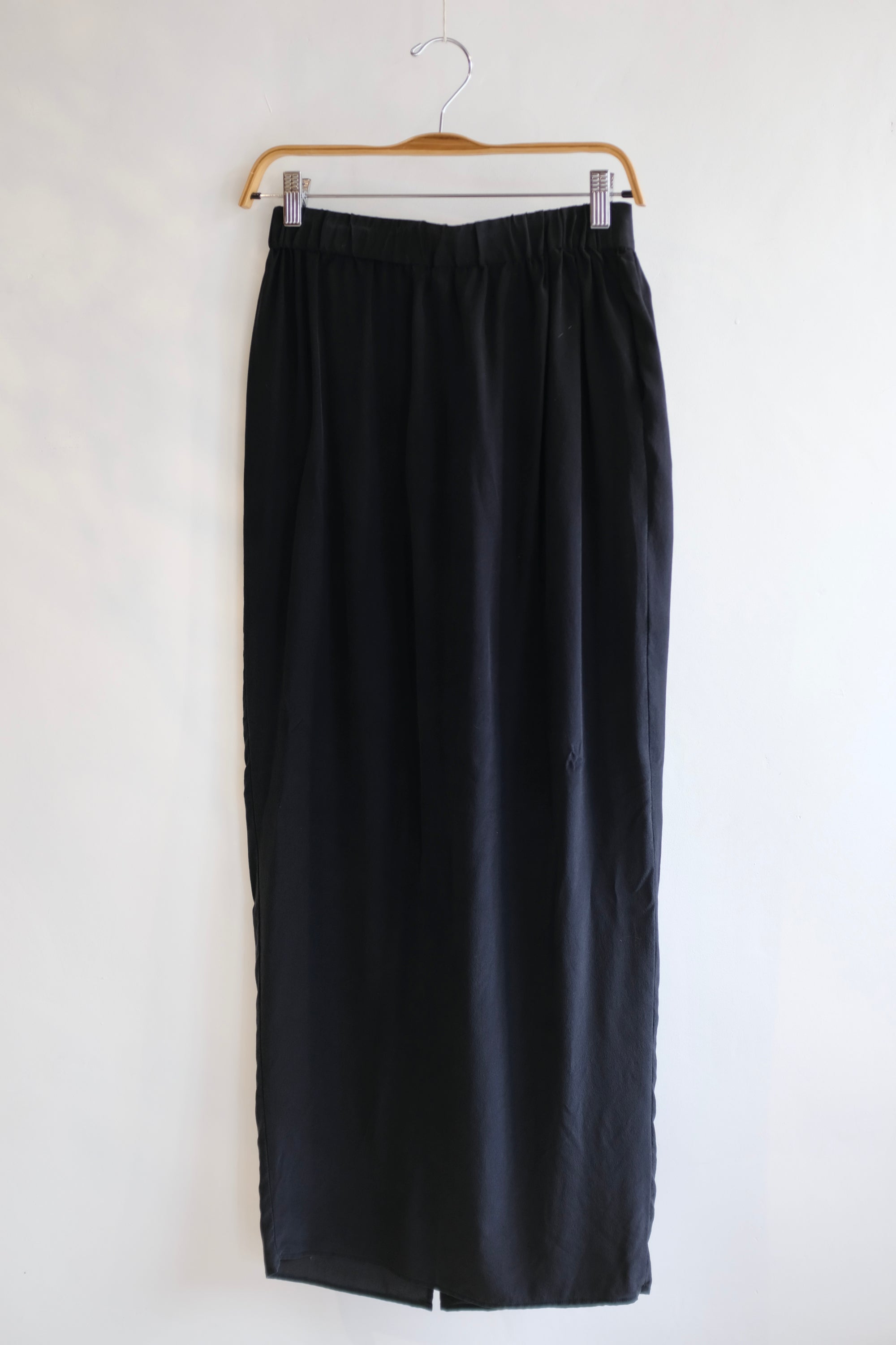 Pre-loved / Tucker Silk Skirt / Size Medium