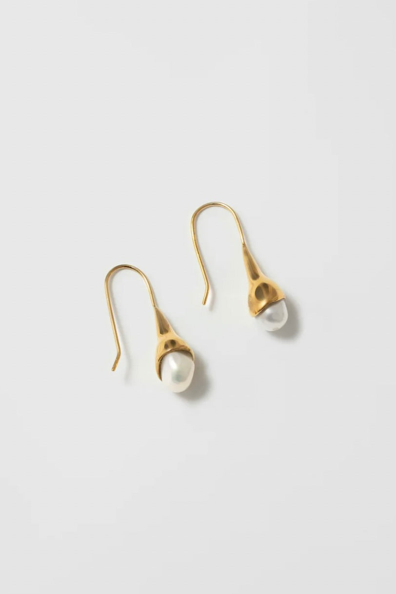 Wolf Circus Anna Pearl Drop Earrings / Gold