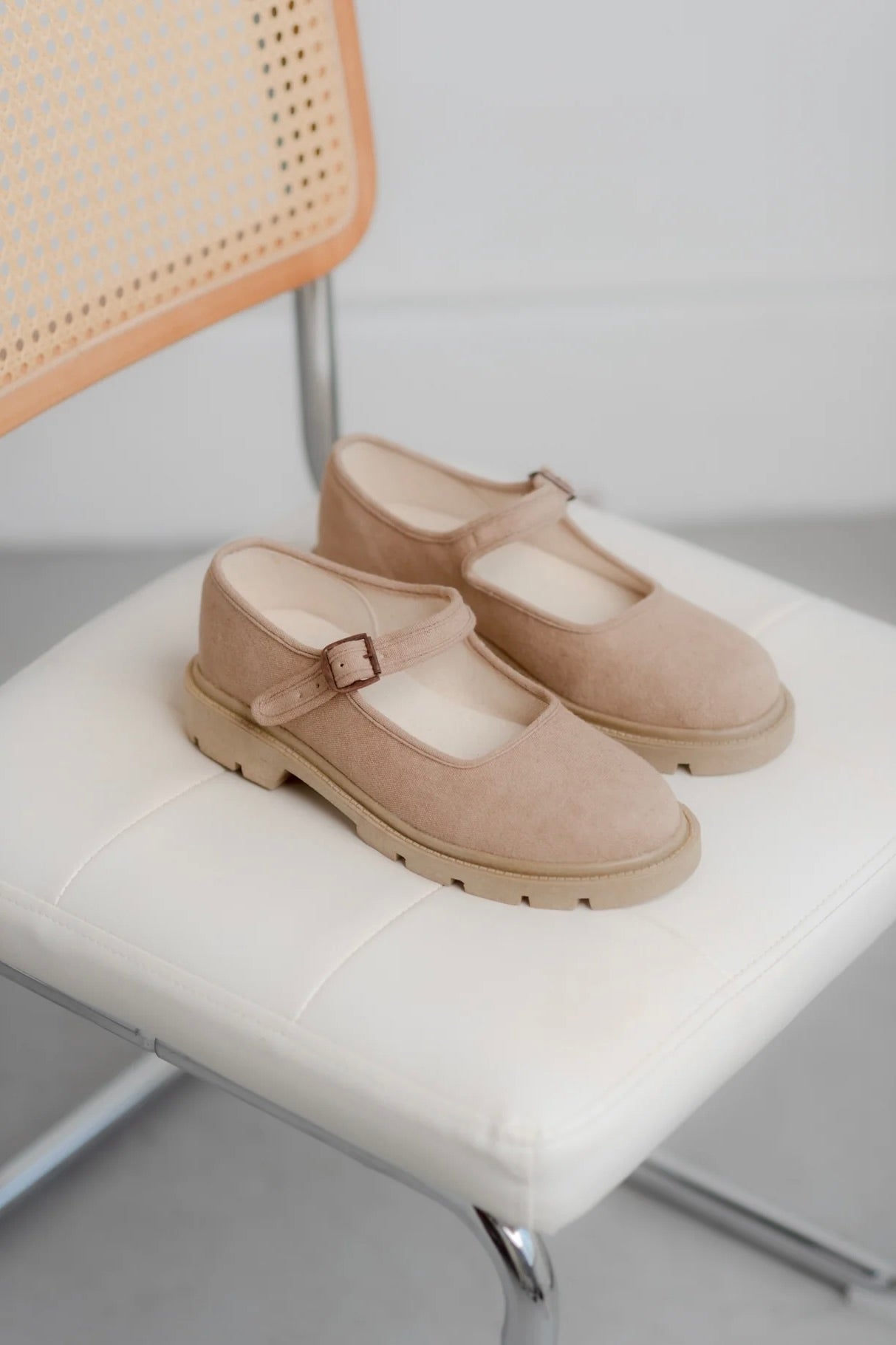 Small Lot Classic Lug Sole Mary Jane / Cafe