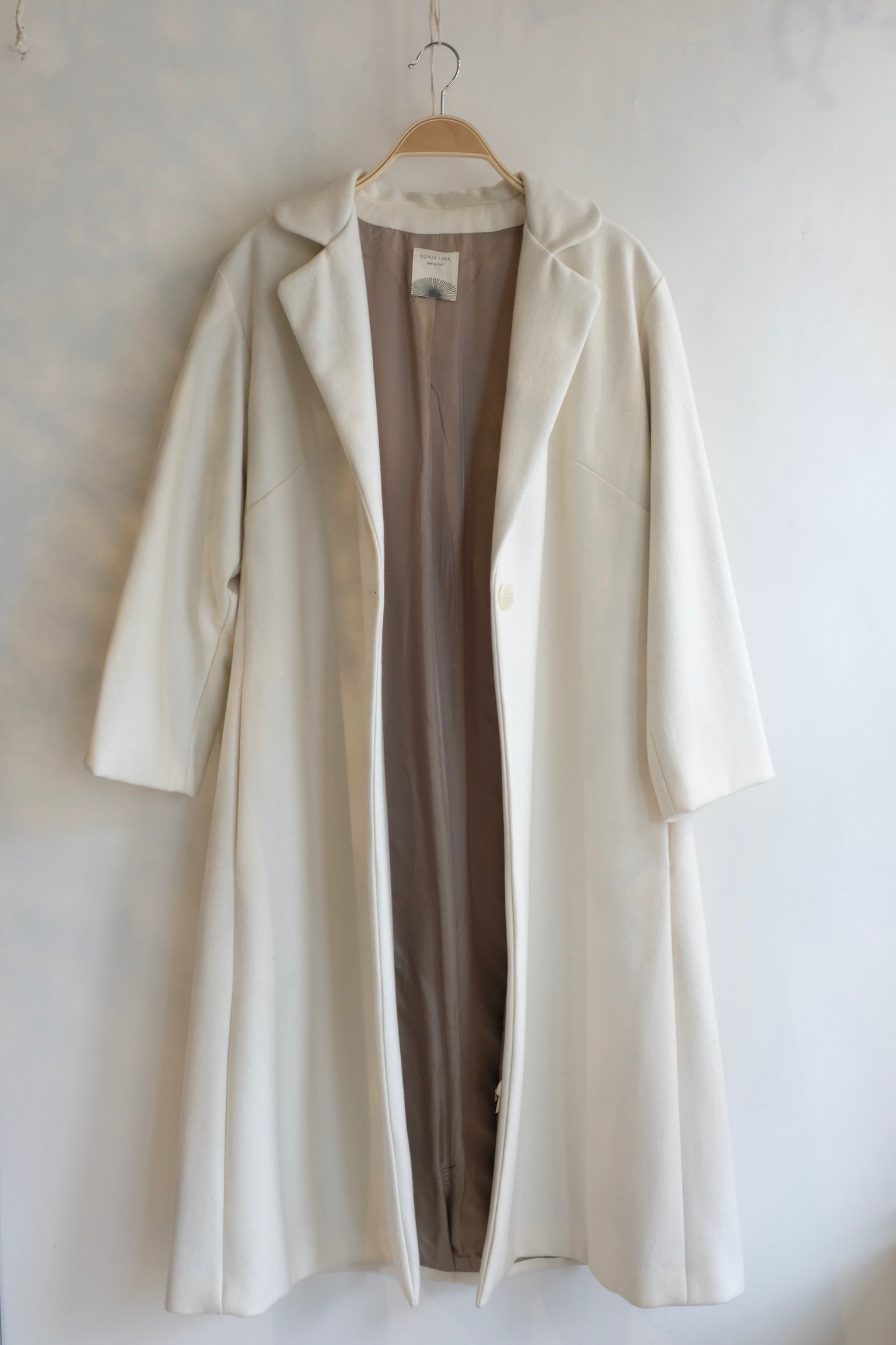 Pre-Loved / Sunjalink Crosbie Wool Overcoat / Ivory
