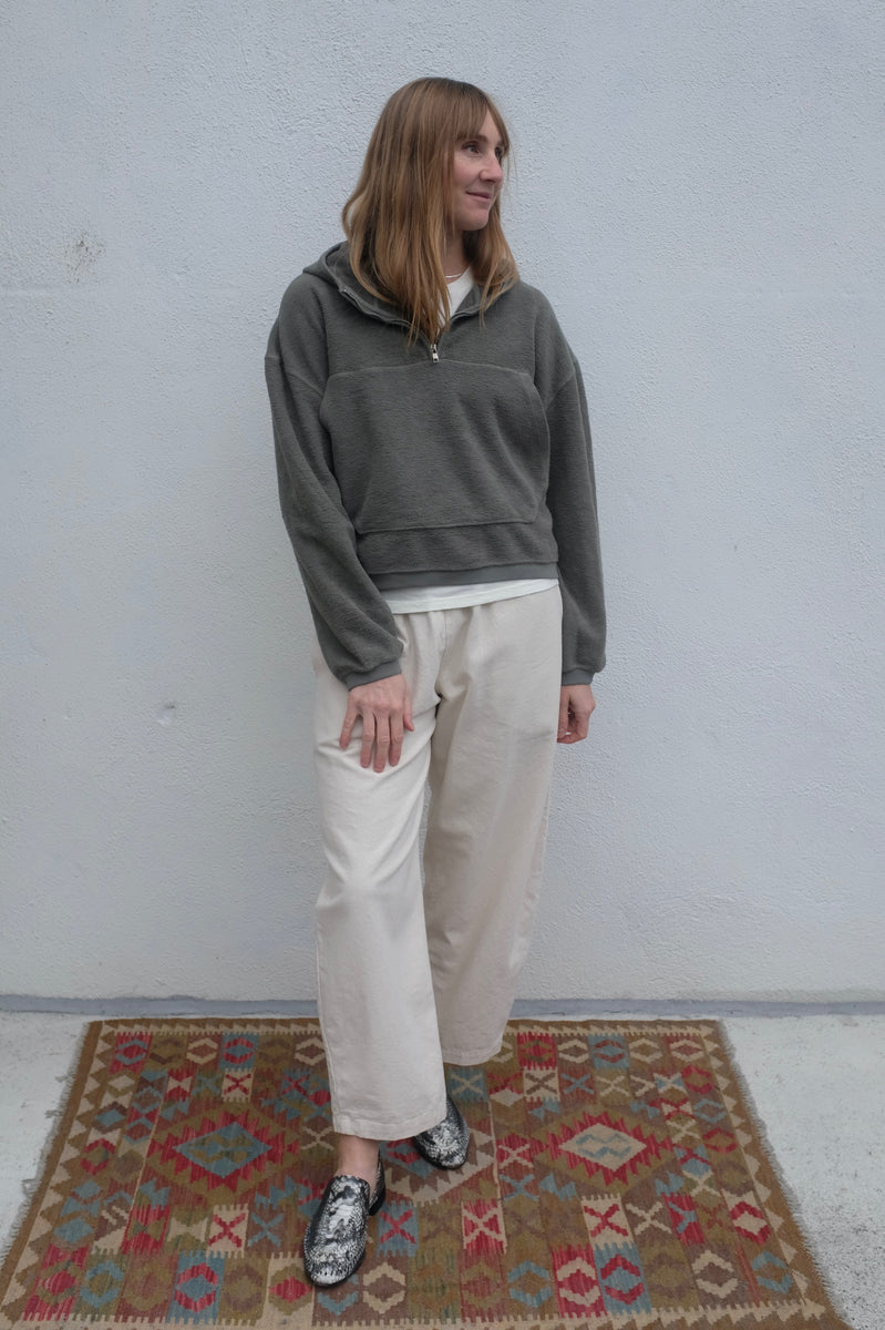 Heathered Osprey Cropped Sweatshirt / Olive – ad hoc penticton
