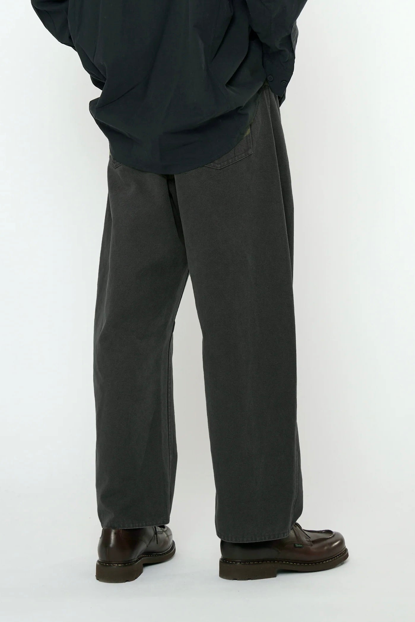 7115 by Szeki Curve Legged Work Trouser / Washed Black