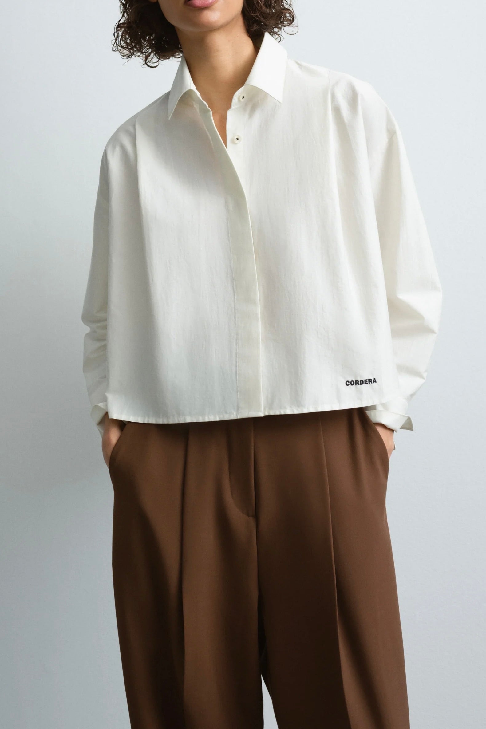 CORDERA Front Pleats Shirt / White