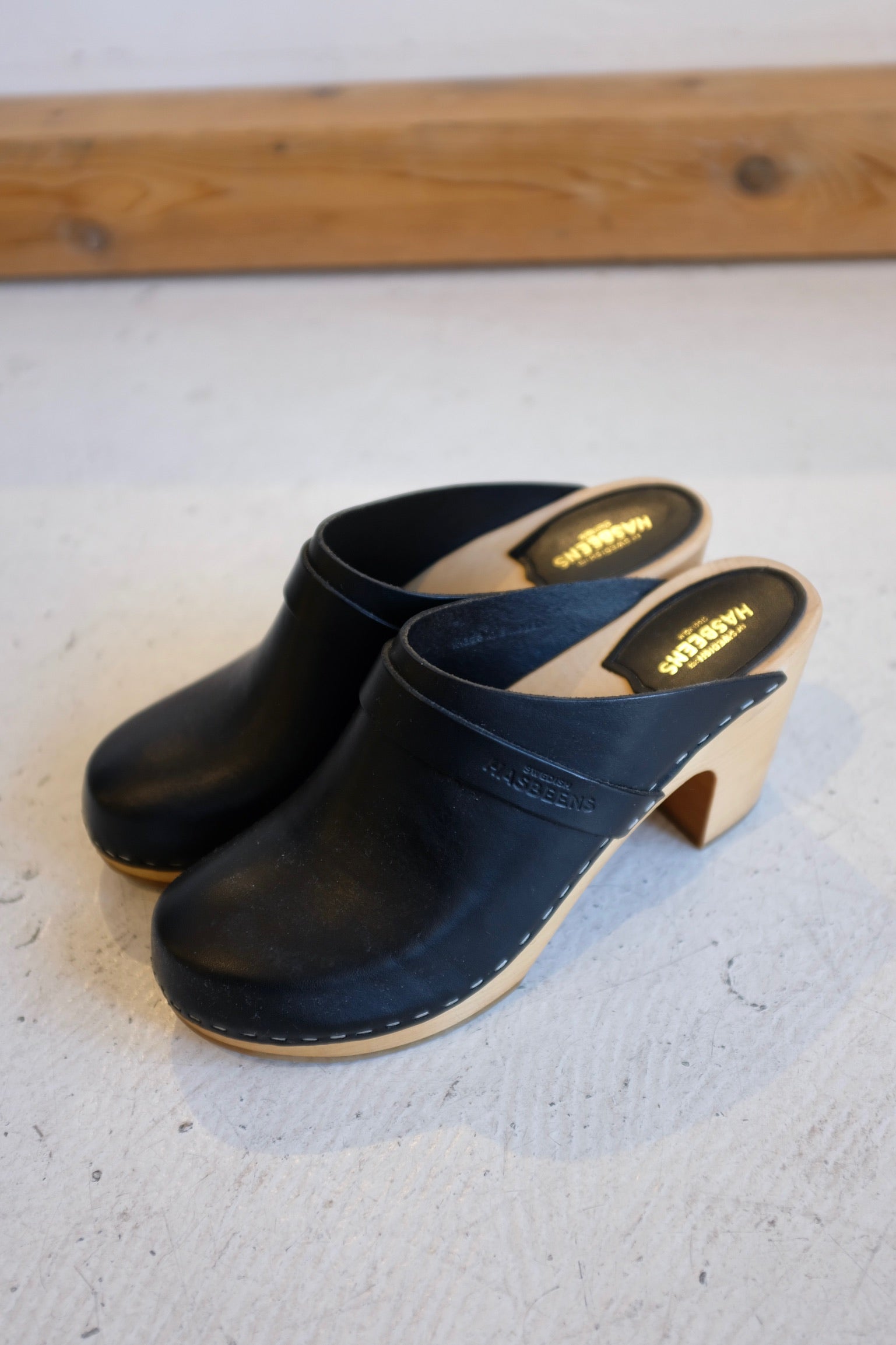 Pre-loved / Swedish Hasbeens Sky High Clog / size 40