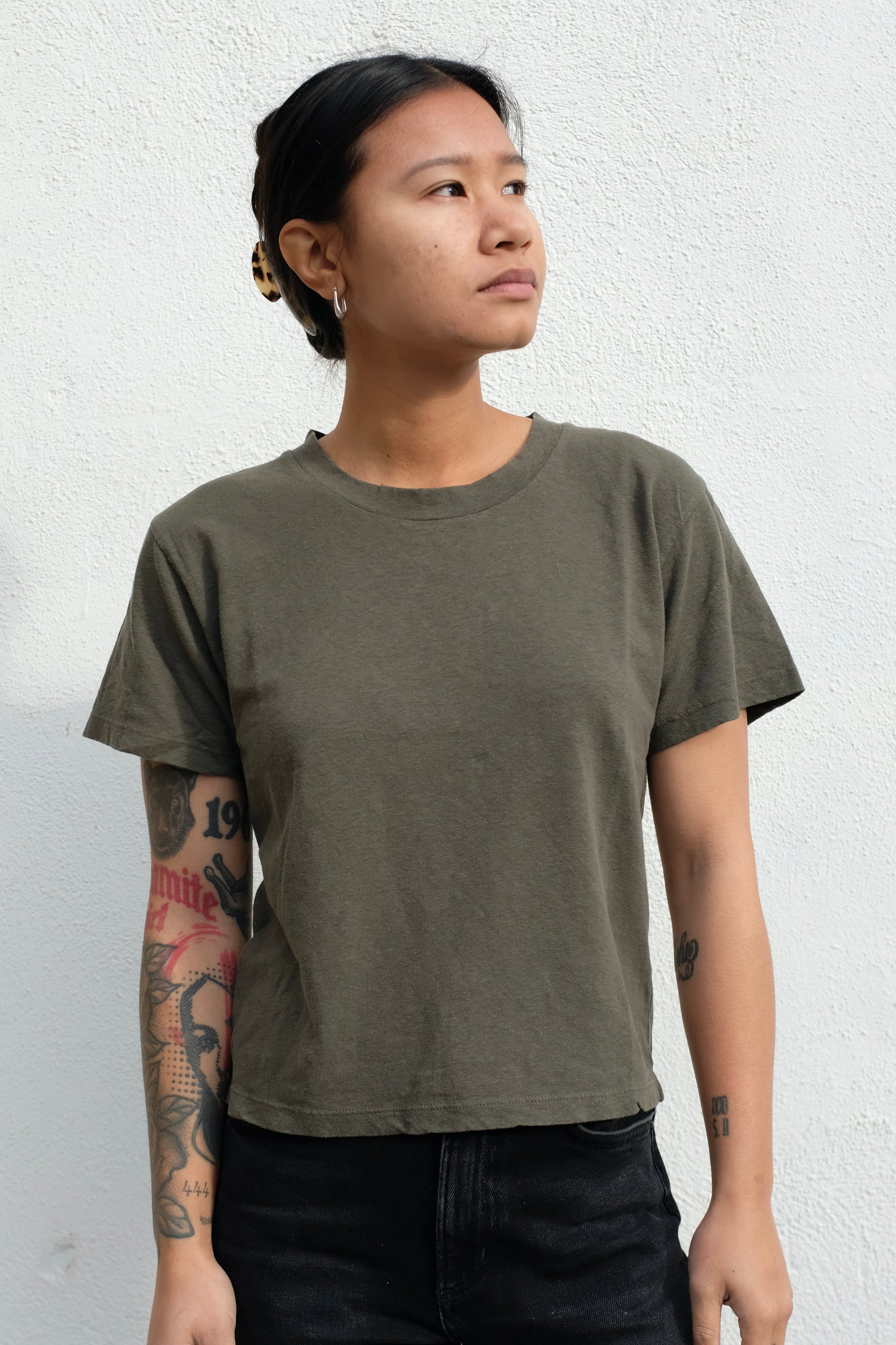 Cropped Lorel Tee / Olive Green