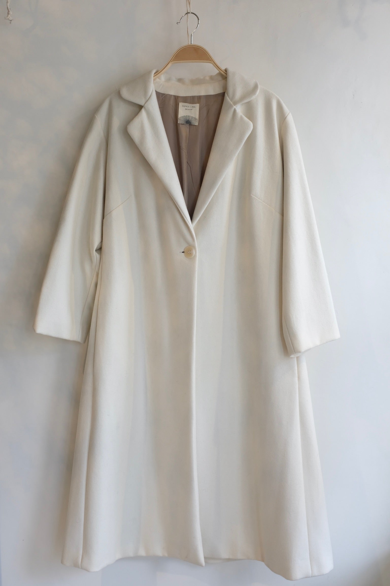 Pre-Loved / Sunjalink Crosbie Wool Overcoat / Ivory