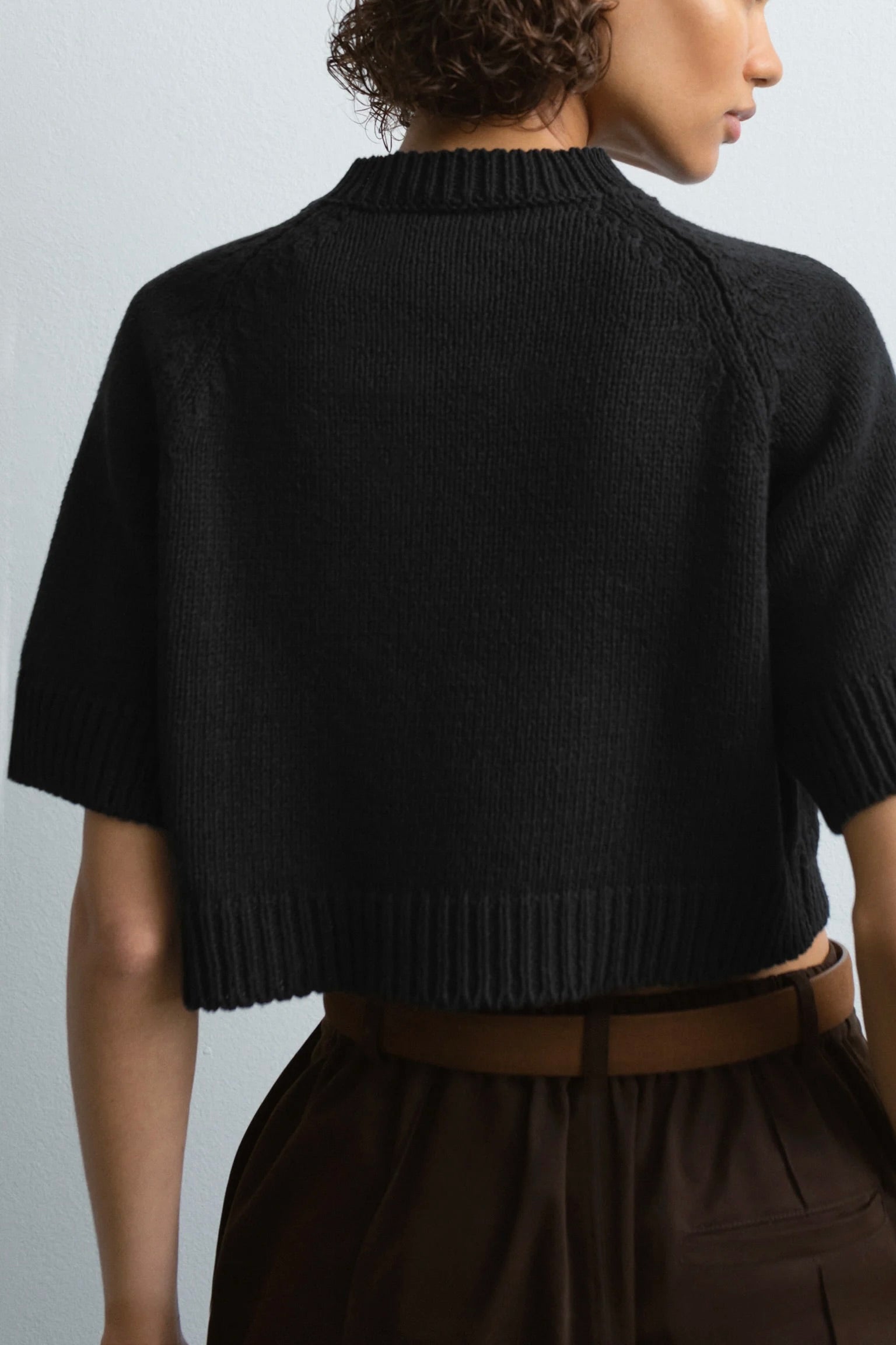 CORDERA Cotton Buttoned Top / Black
