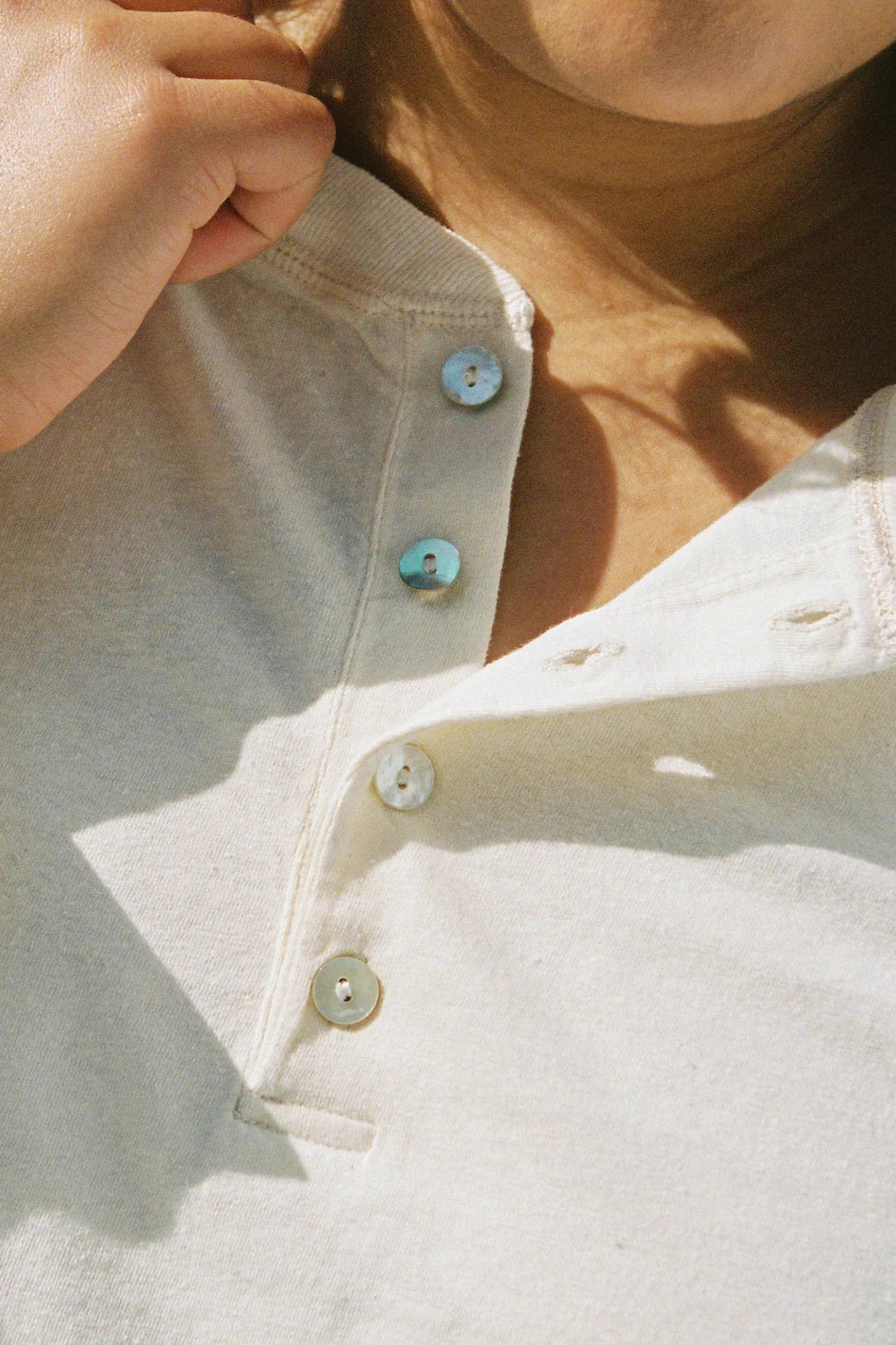 Merge Bay Henley / Natural