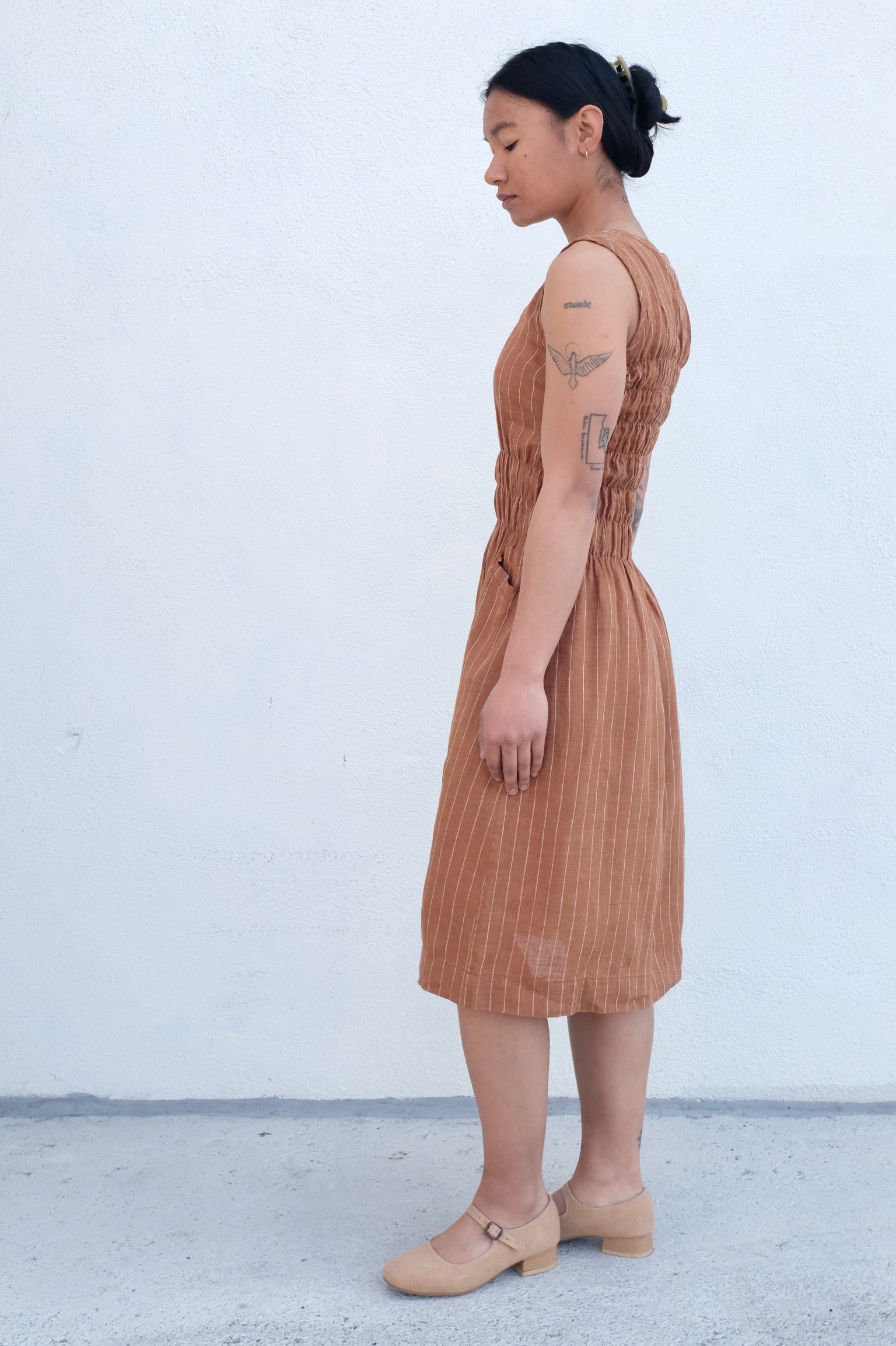 Modaspia Fiji Dress / Toffee Pinstripe Linen