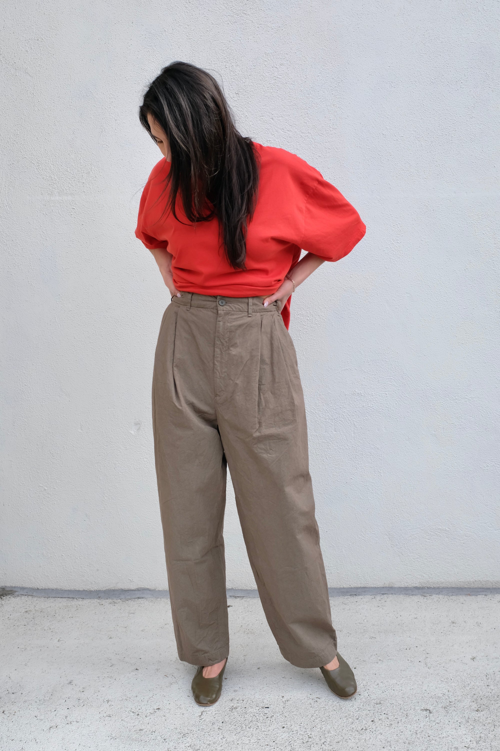 Black Crane Crinkled Wide Trousers / Mud