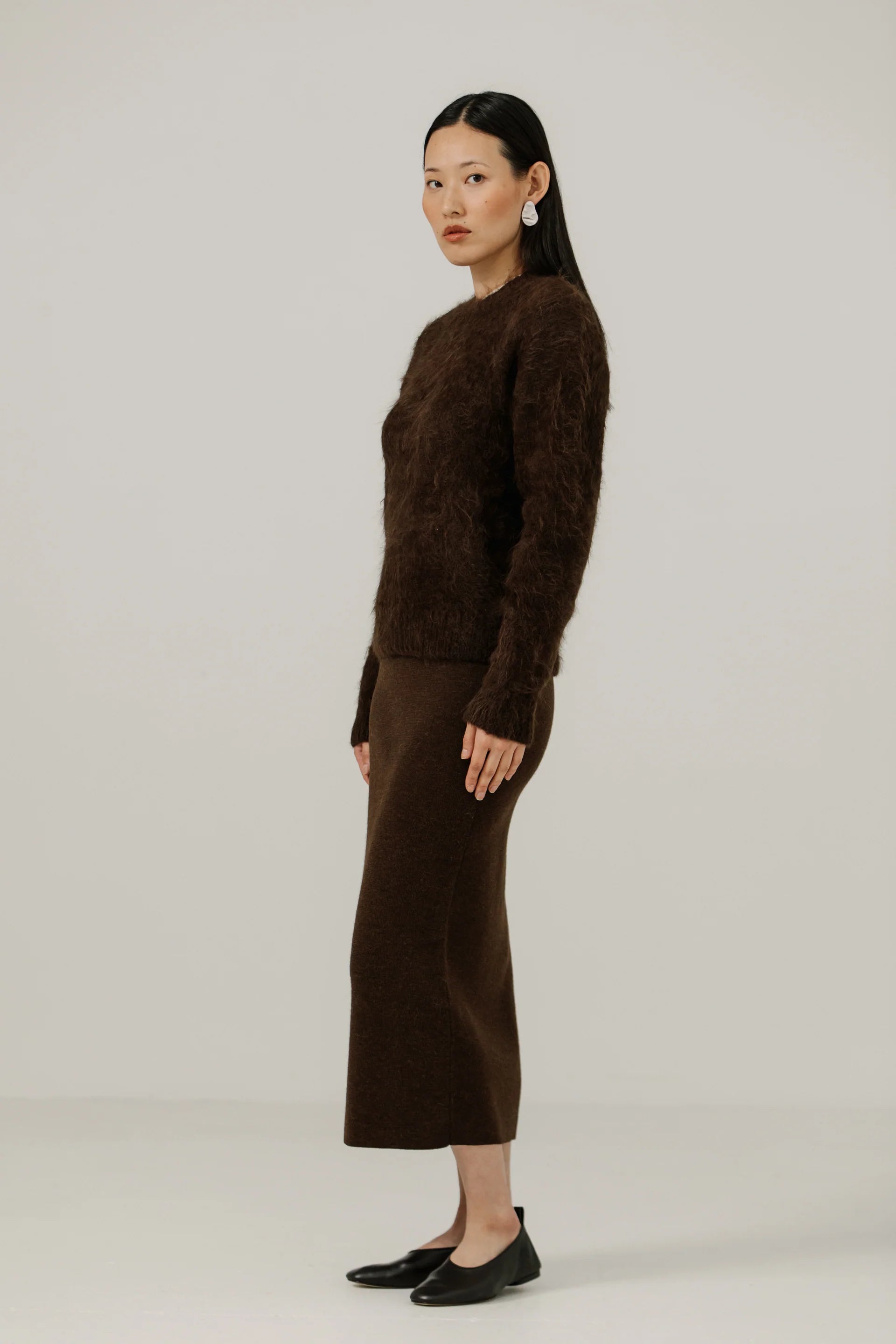 Bare Knitwear Suri Alpaca Crewneck / Molasses