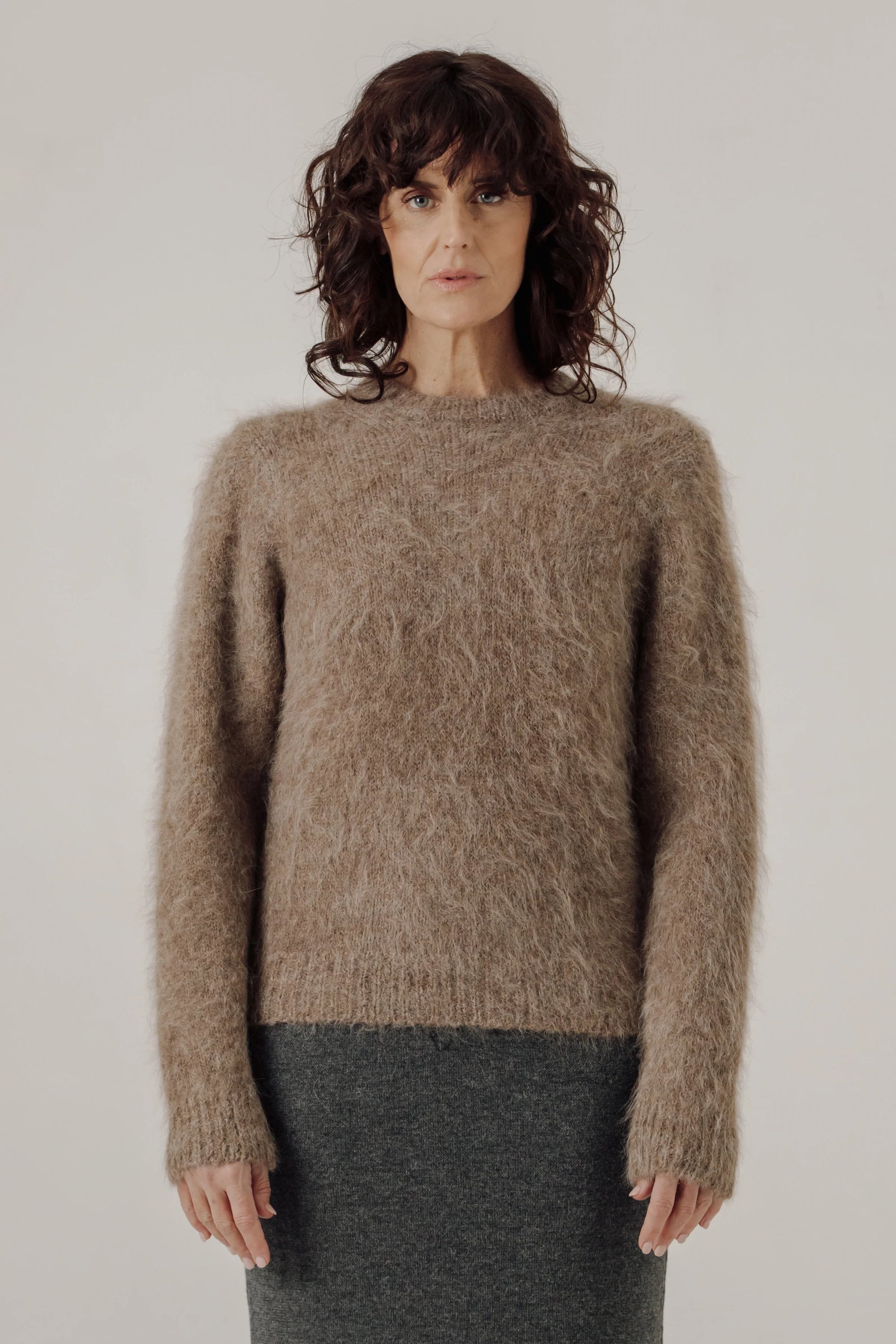 Bare Knitwear Suri Alpaca Crewneck / Taupe