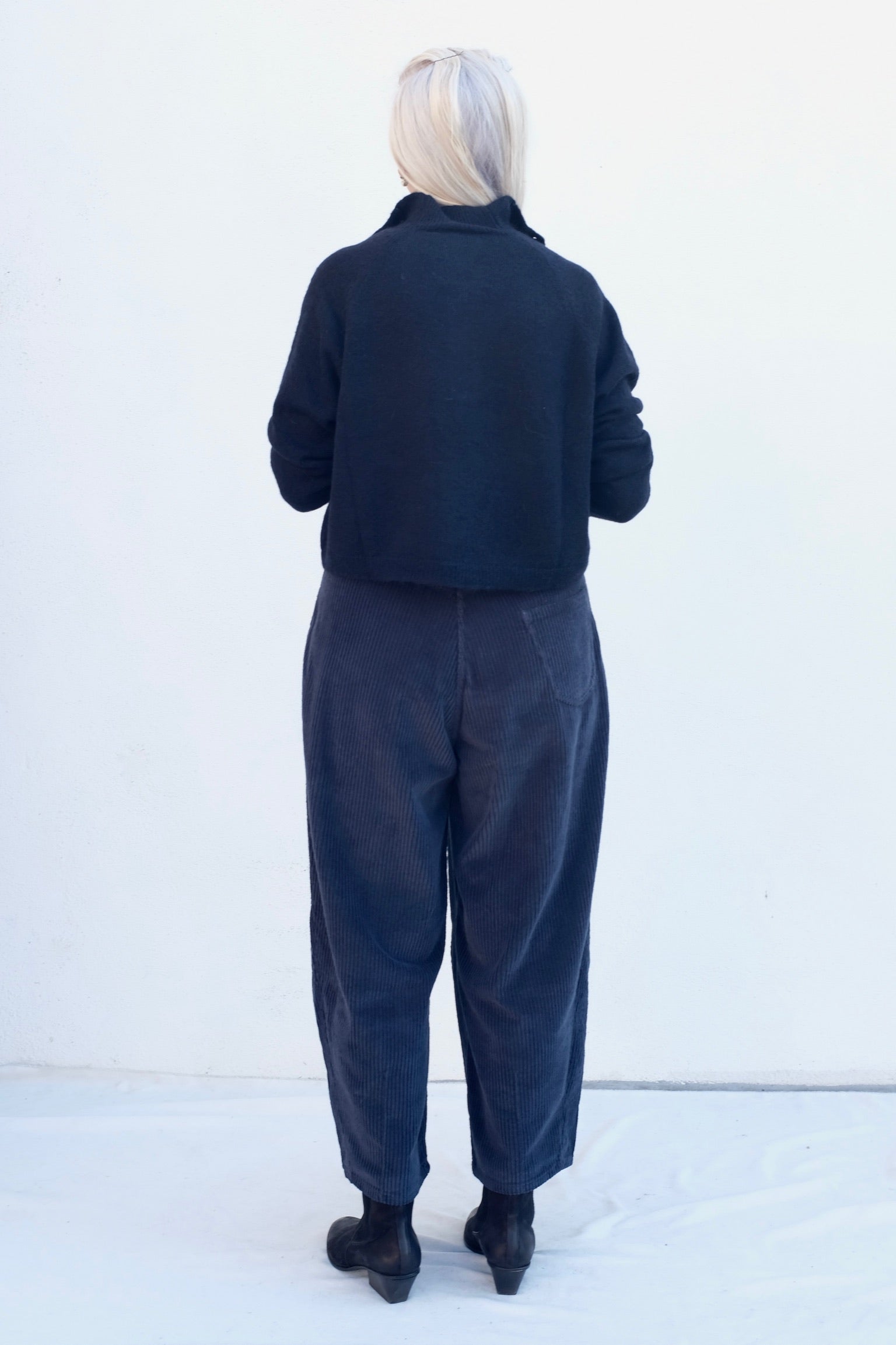 Cordera Corduroy Baggy Pants / Dark Navy