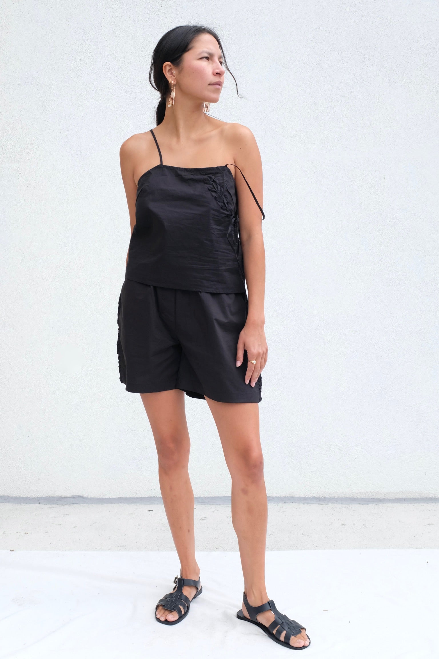 Deiji Studios Eyelet Top / Black