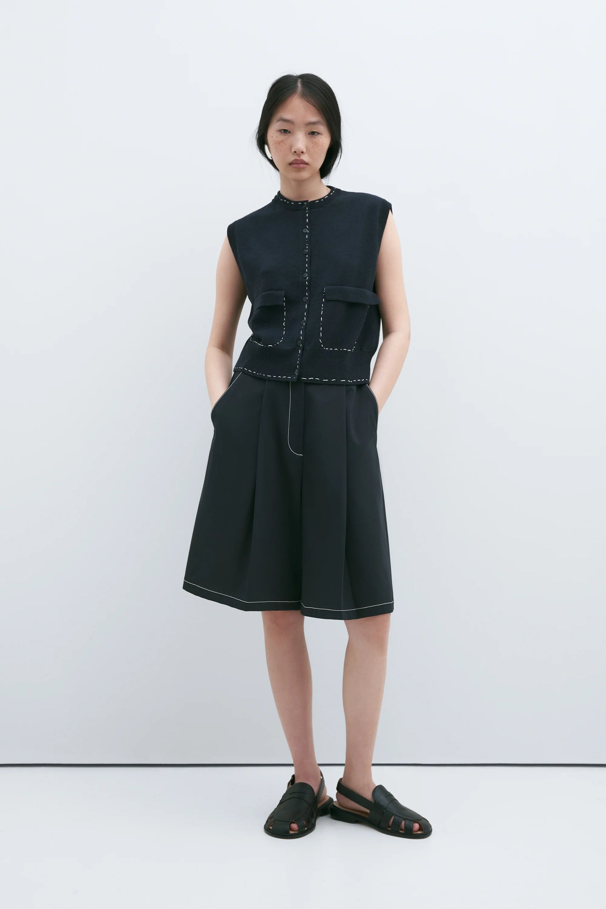 Cordera Stitched Waistcoat / Navy
