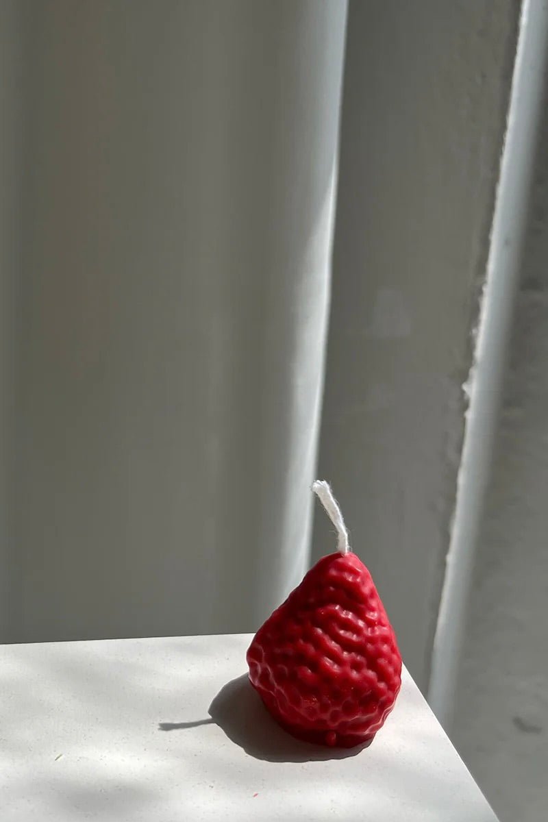 Scandles Strawberry Candles / 10 Pack