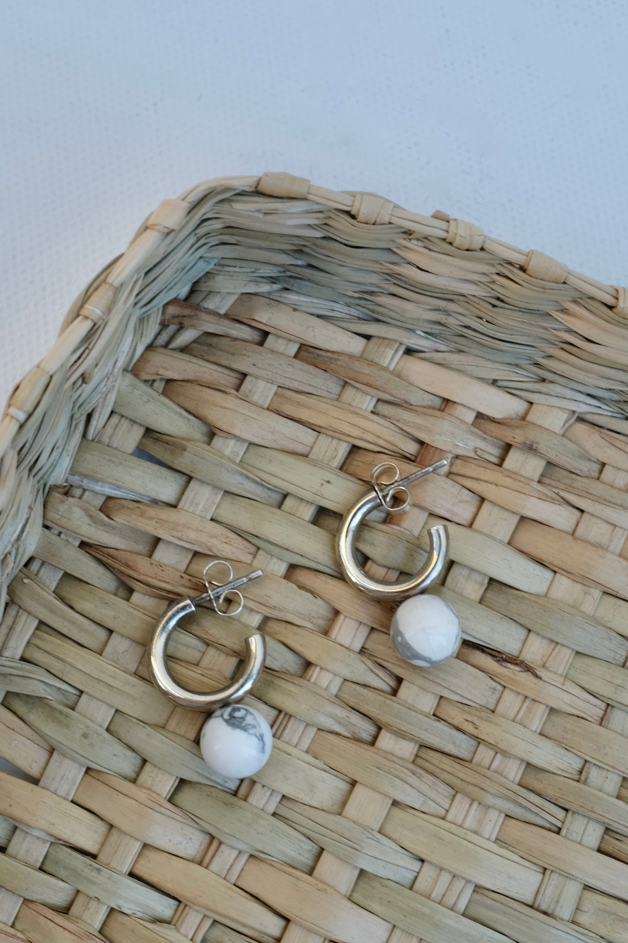 Small Asha Hoop Earring / White Bronze + White Howlite