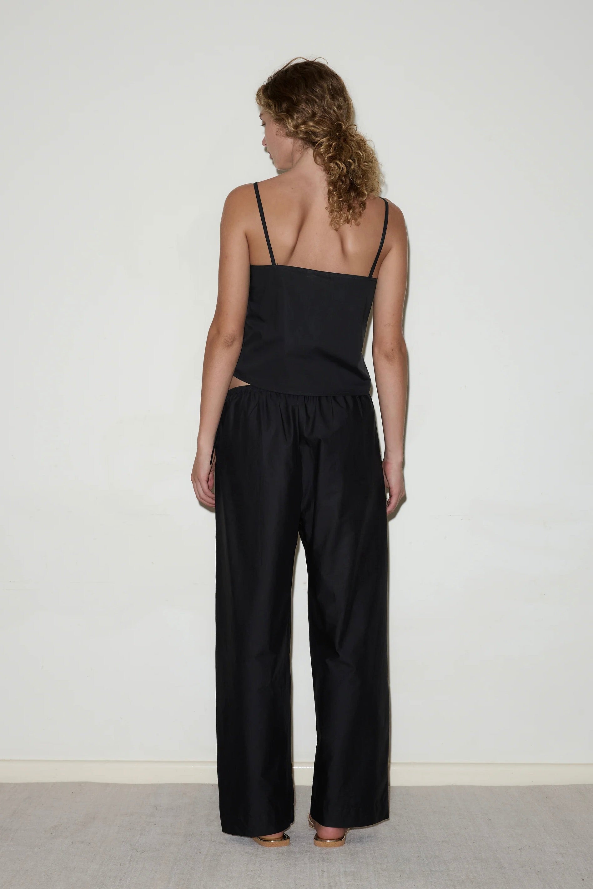 Deiji Studios Eyelet Top / Black