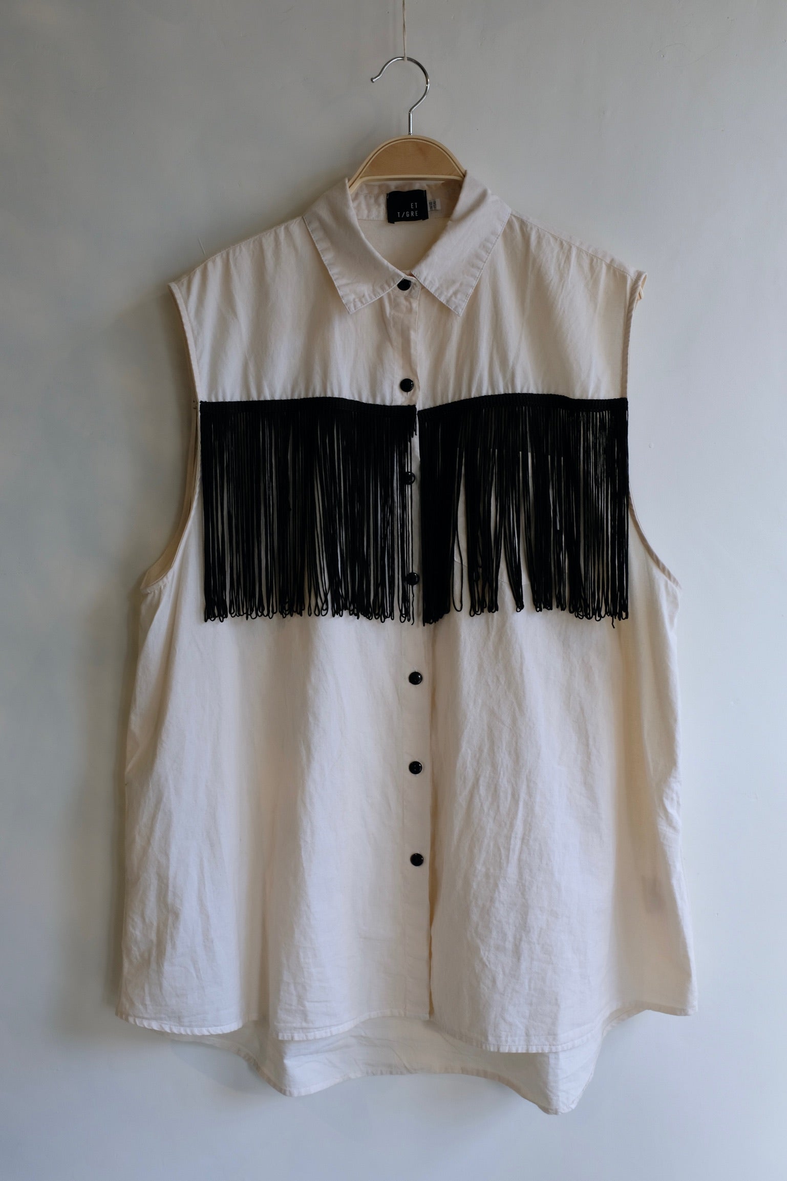 Pre-loved / et Tigre Ave Fringe Blouse Cream / One Size