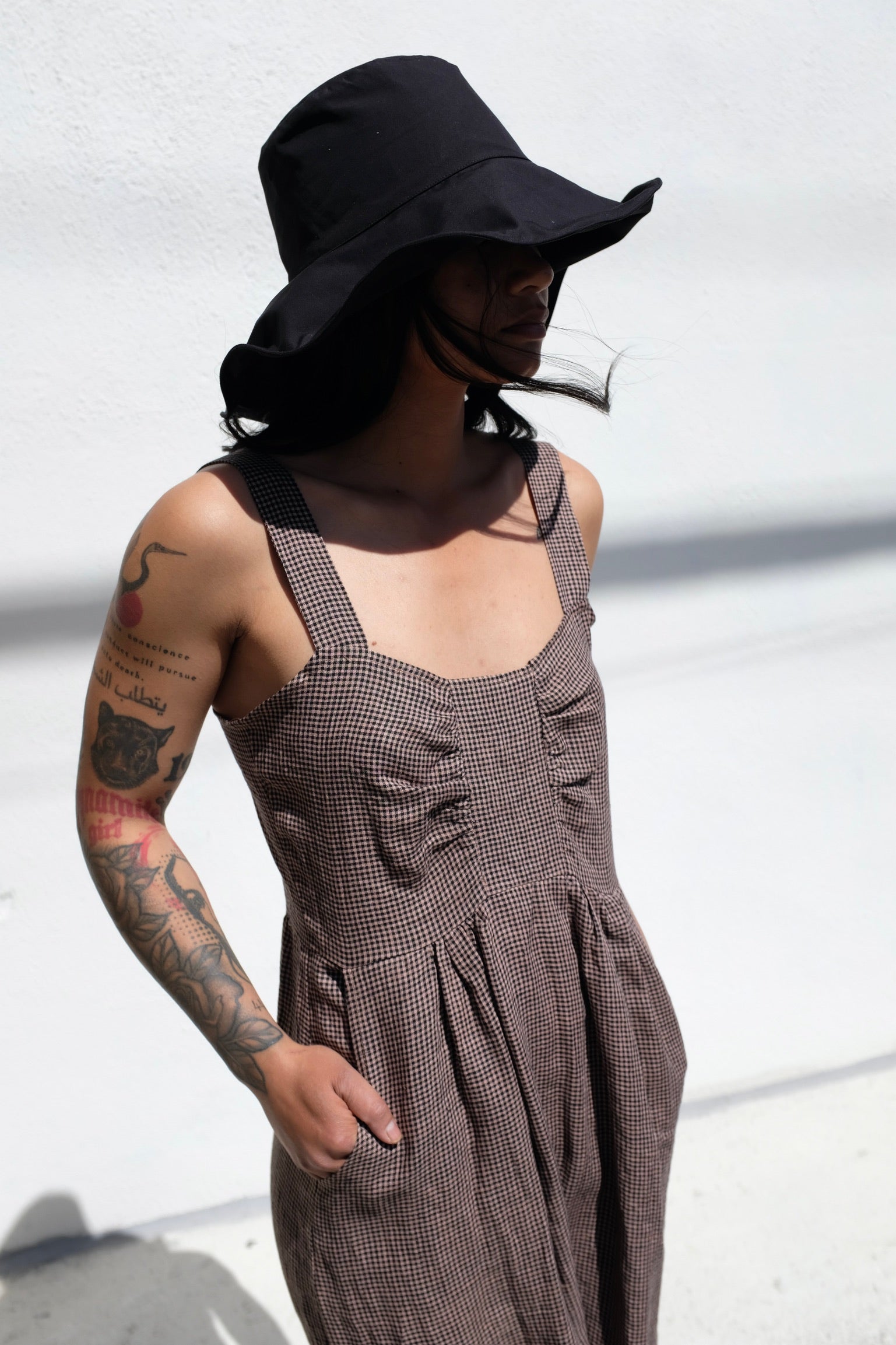 Black Crane Bendable Wavy Hat / Black