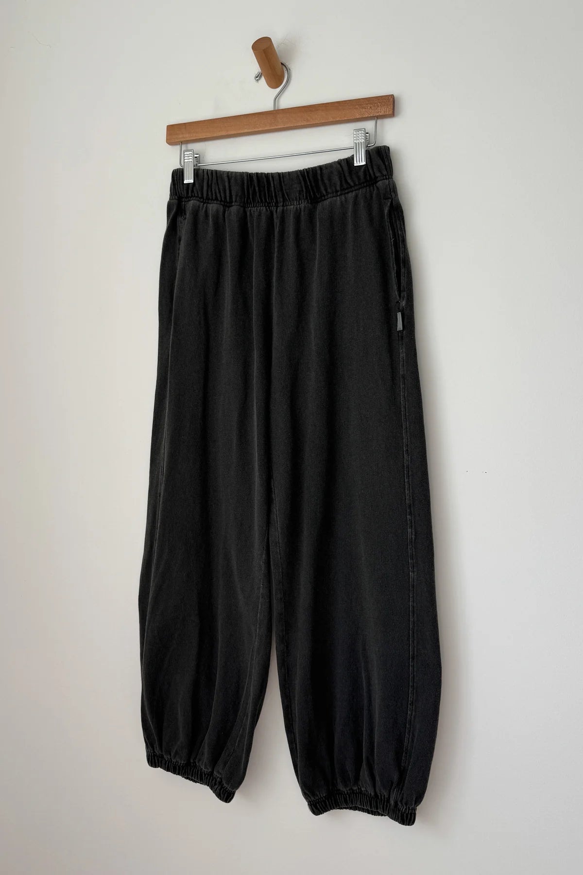 Le Bon Shoppe Cotton Jersey Balloon Pant / Almost Black